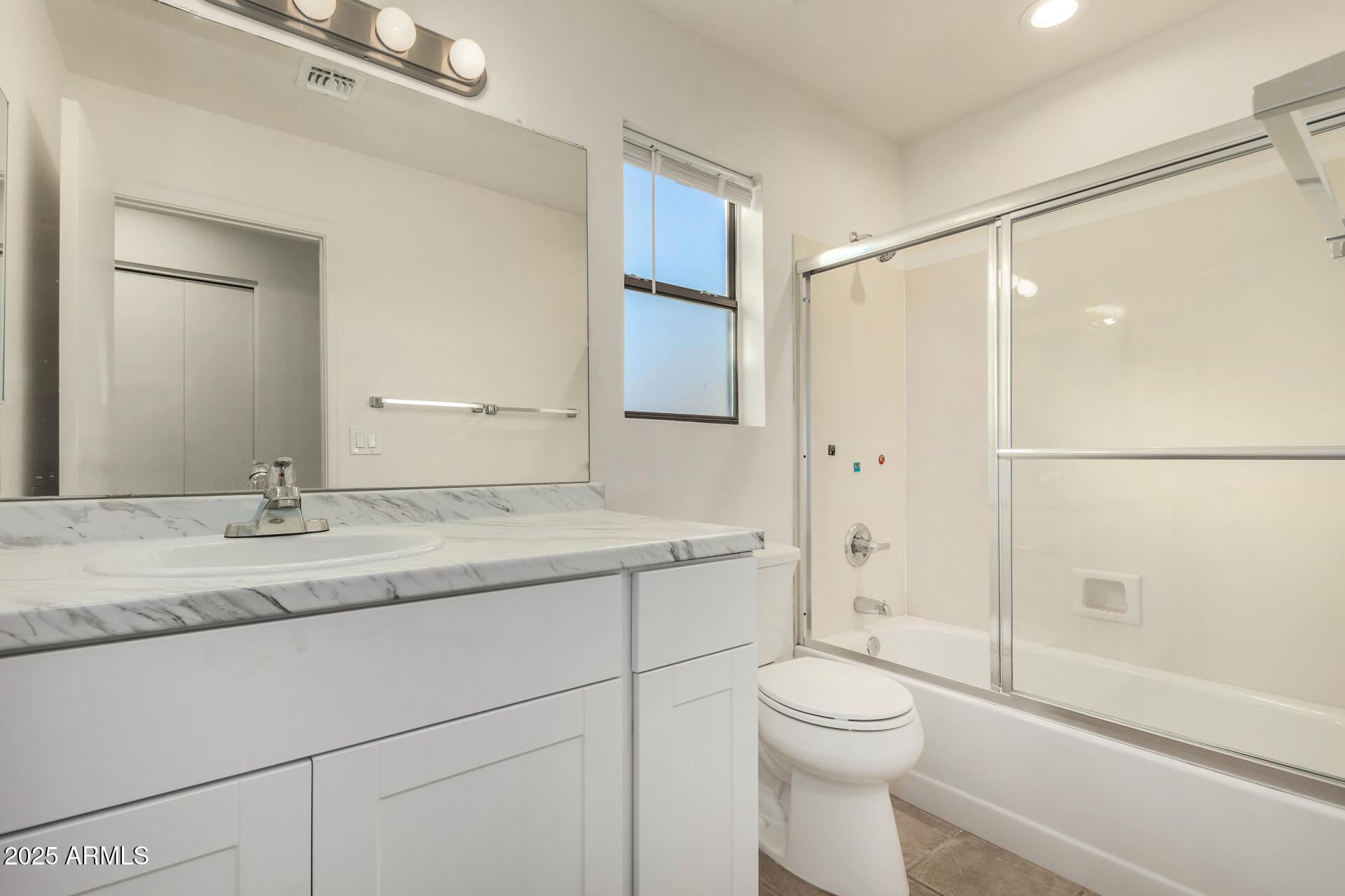 2702 E CATHEDRAL ROCK Drive