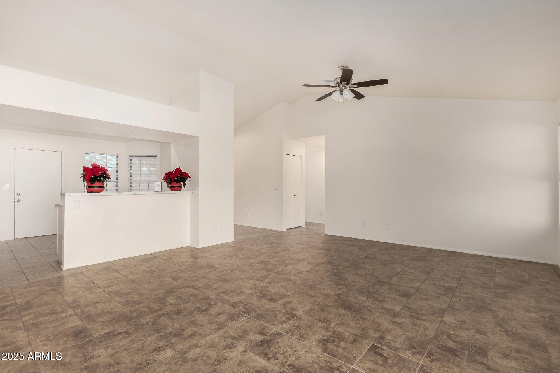 2702 E CATHEDRAL ROCK Drive