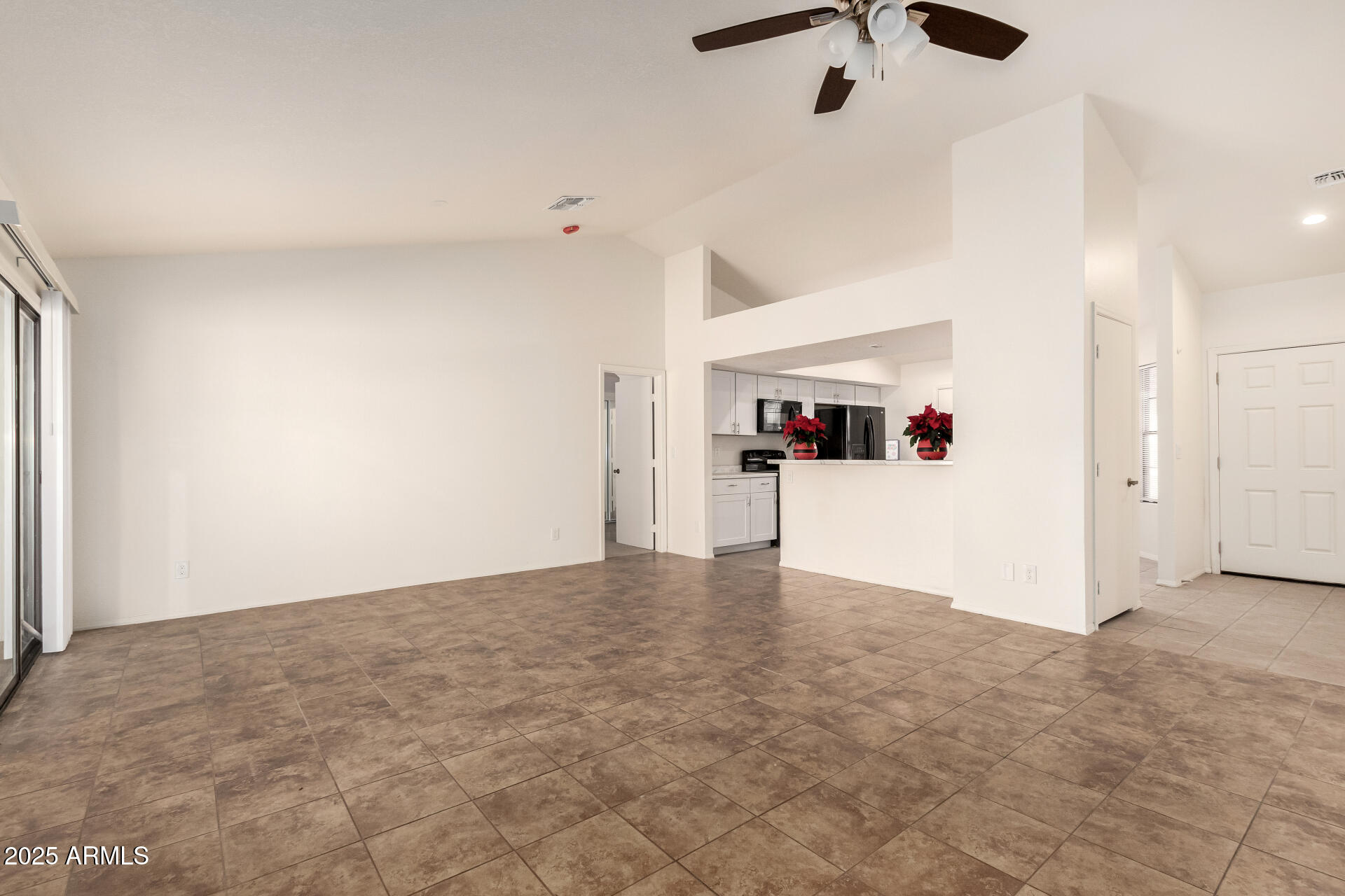 2702 E CATHEDRAL ROCK Drive