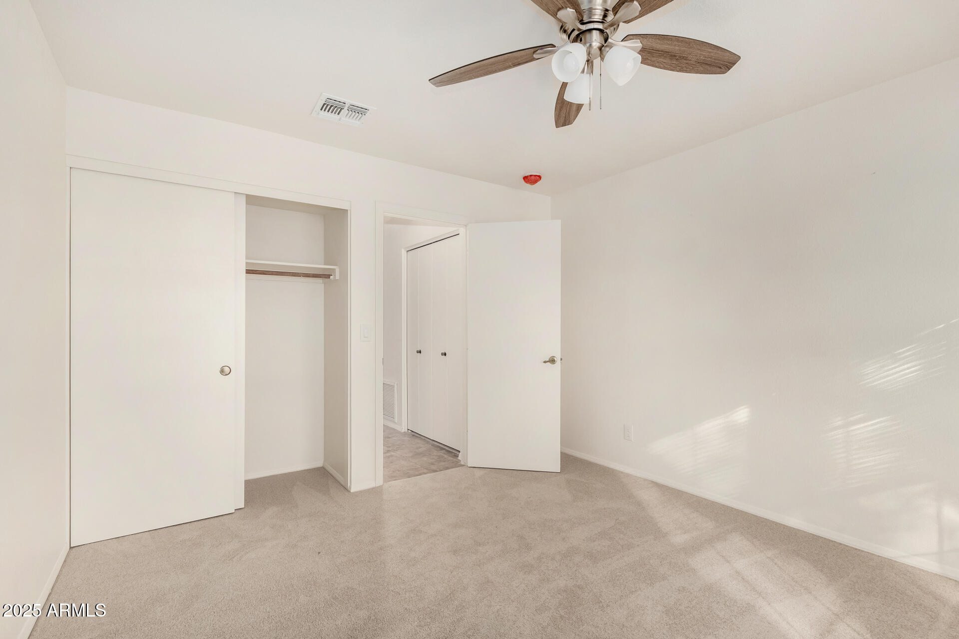 2702 E CATHEDRAL ROCK Drive