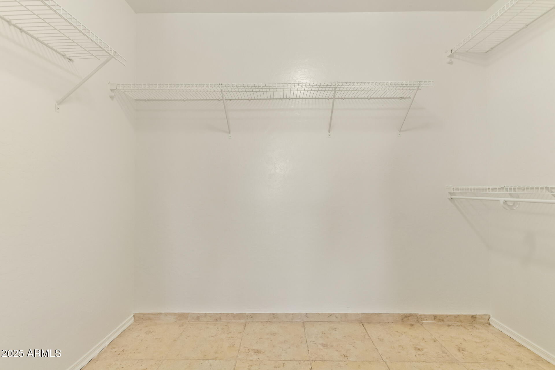 1773 E CARDINAL Drive