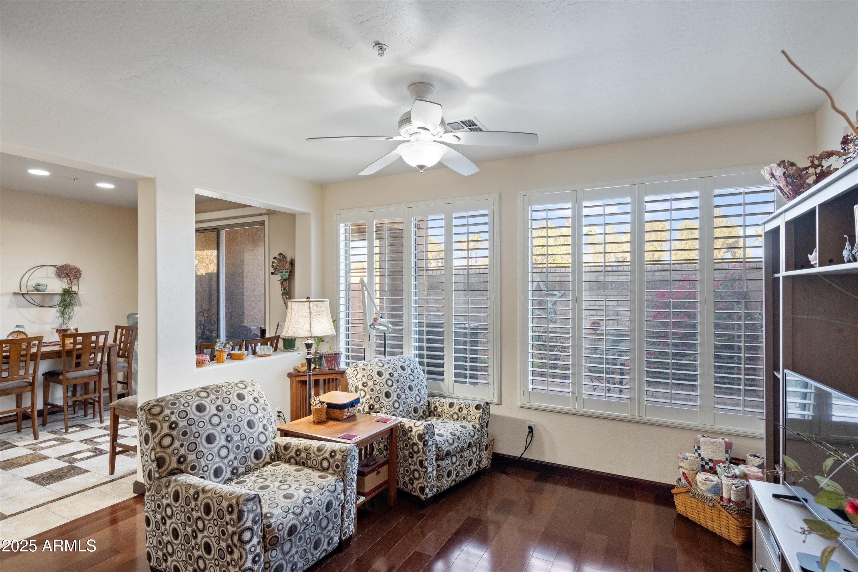 5415 E MCKELLIPS Road 110