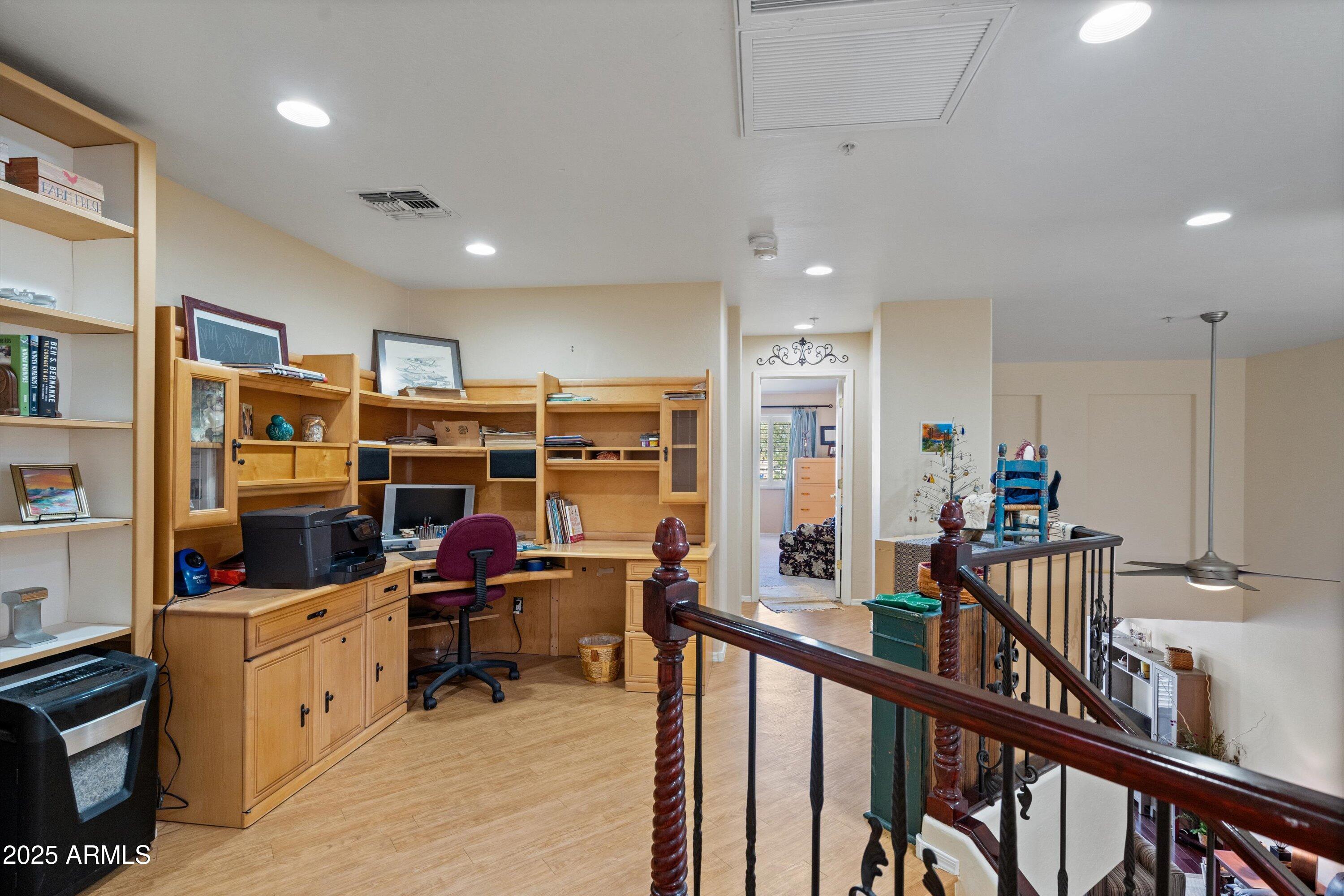 5415 E MCKELLIPS Road 110