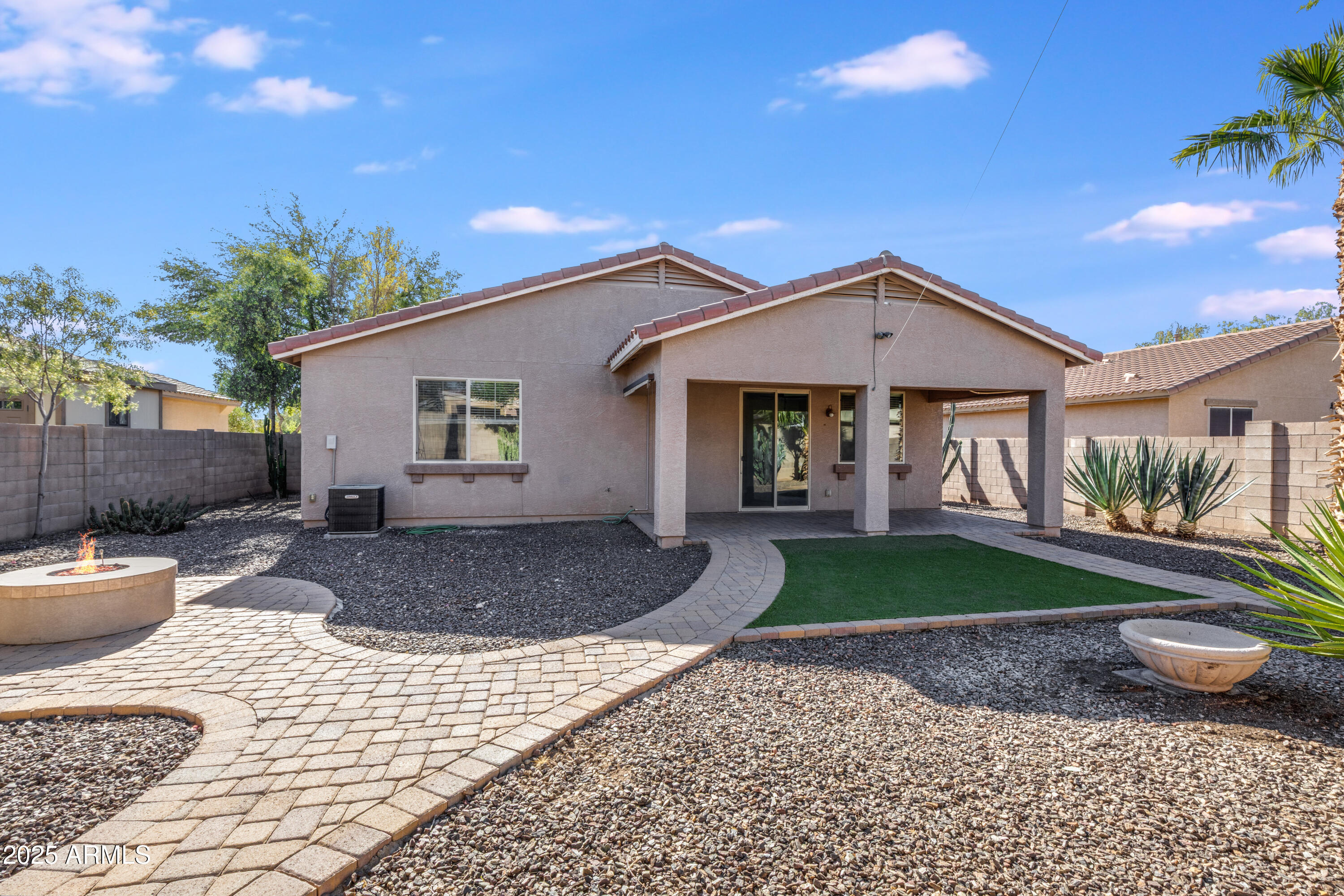 17366 W FETLOCK Trail