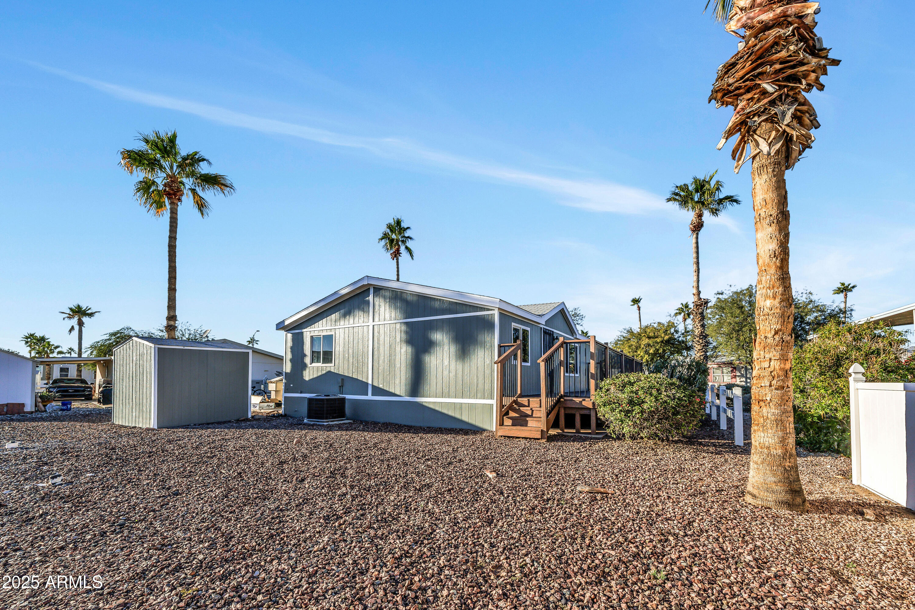 2000 S APACHE Road 220