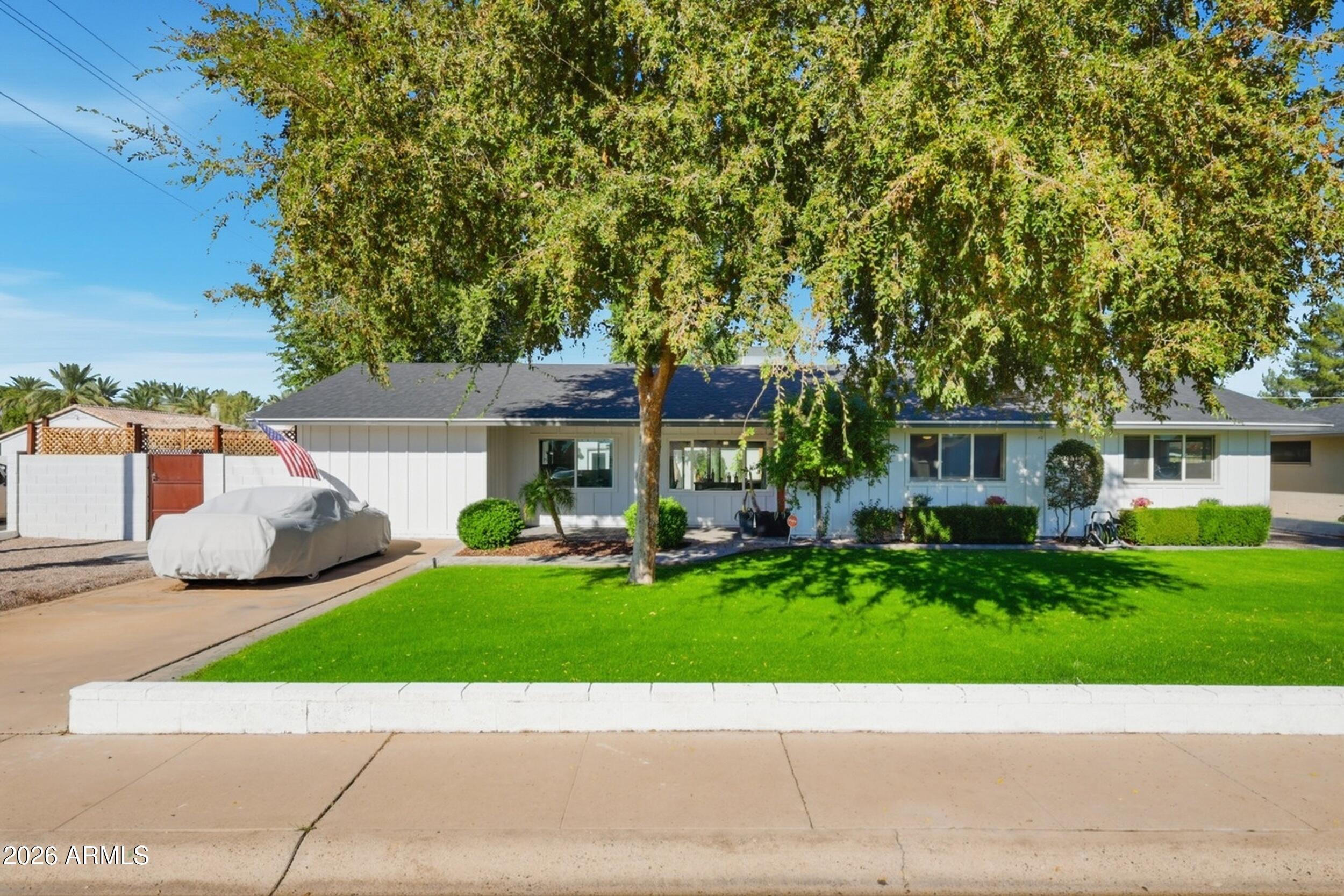 3002 E Mitchell Drive