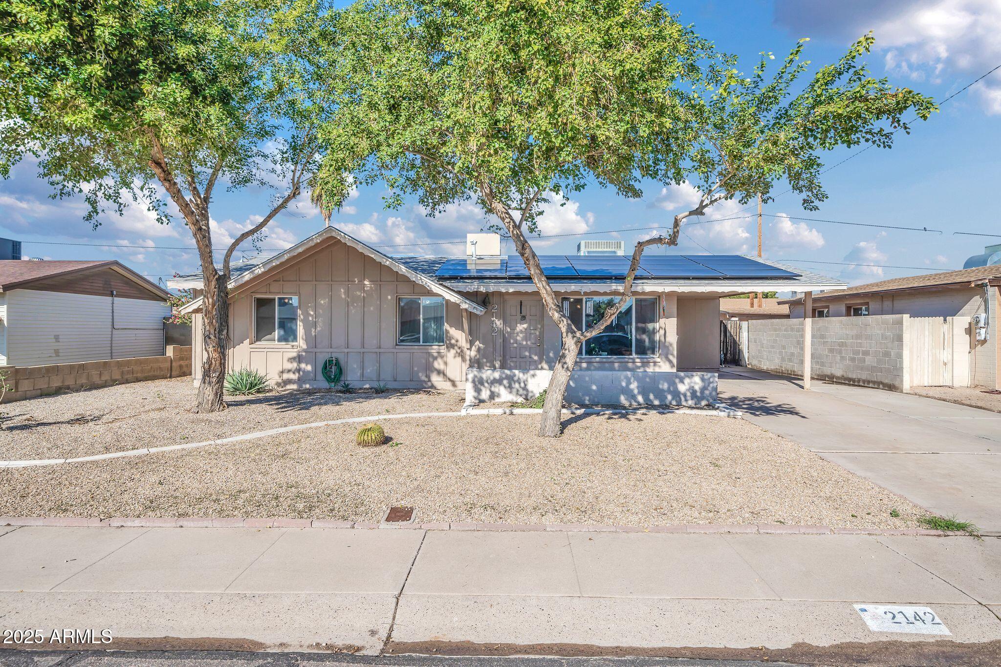 2142 W PARADISE Drive