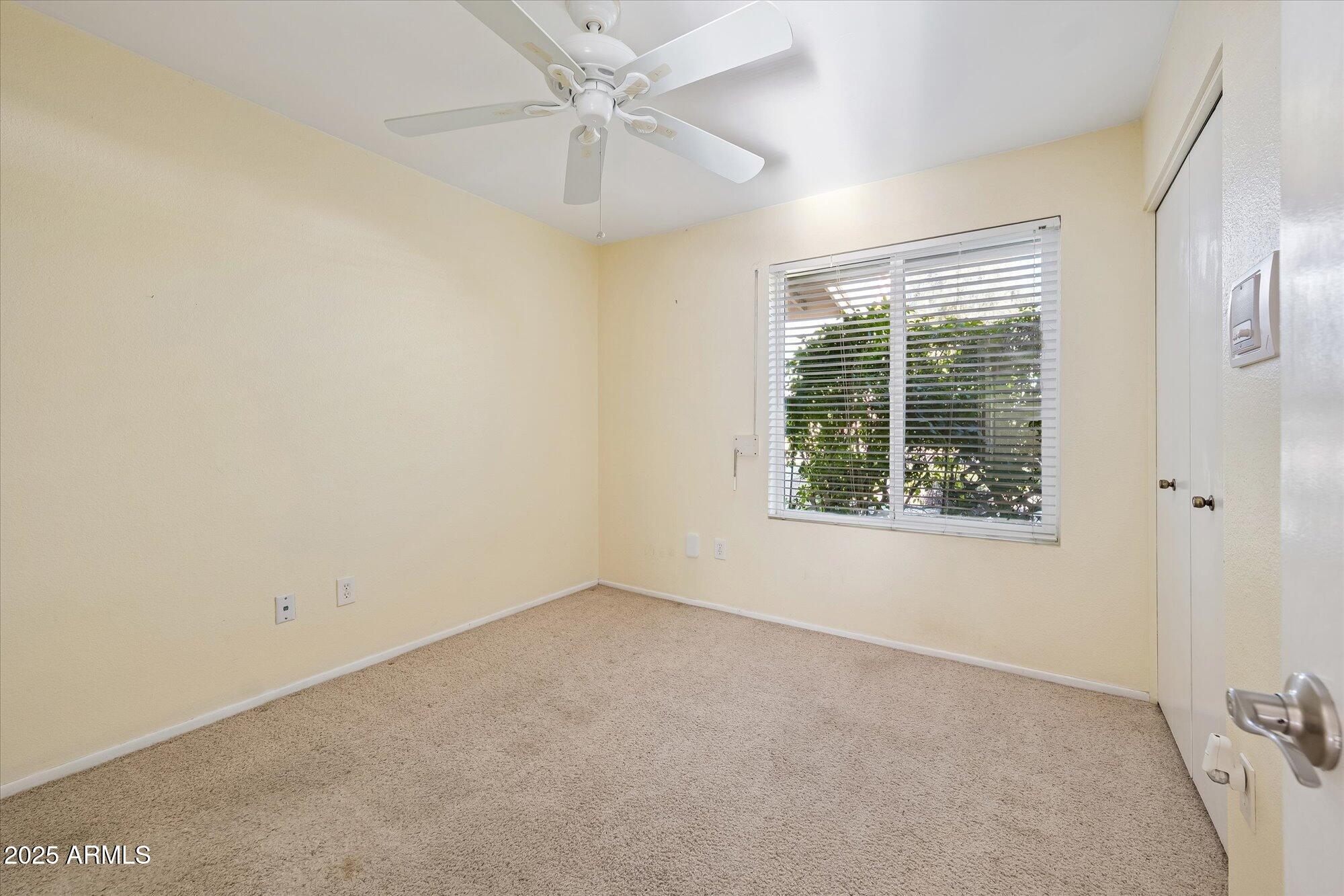 6833 E FLOSSMOOR Avenue