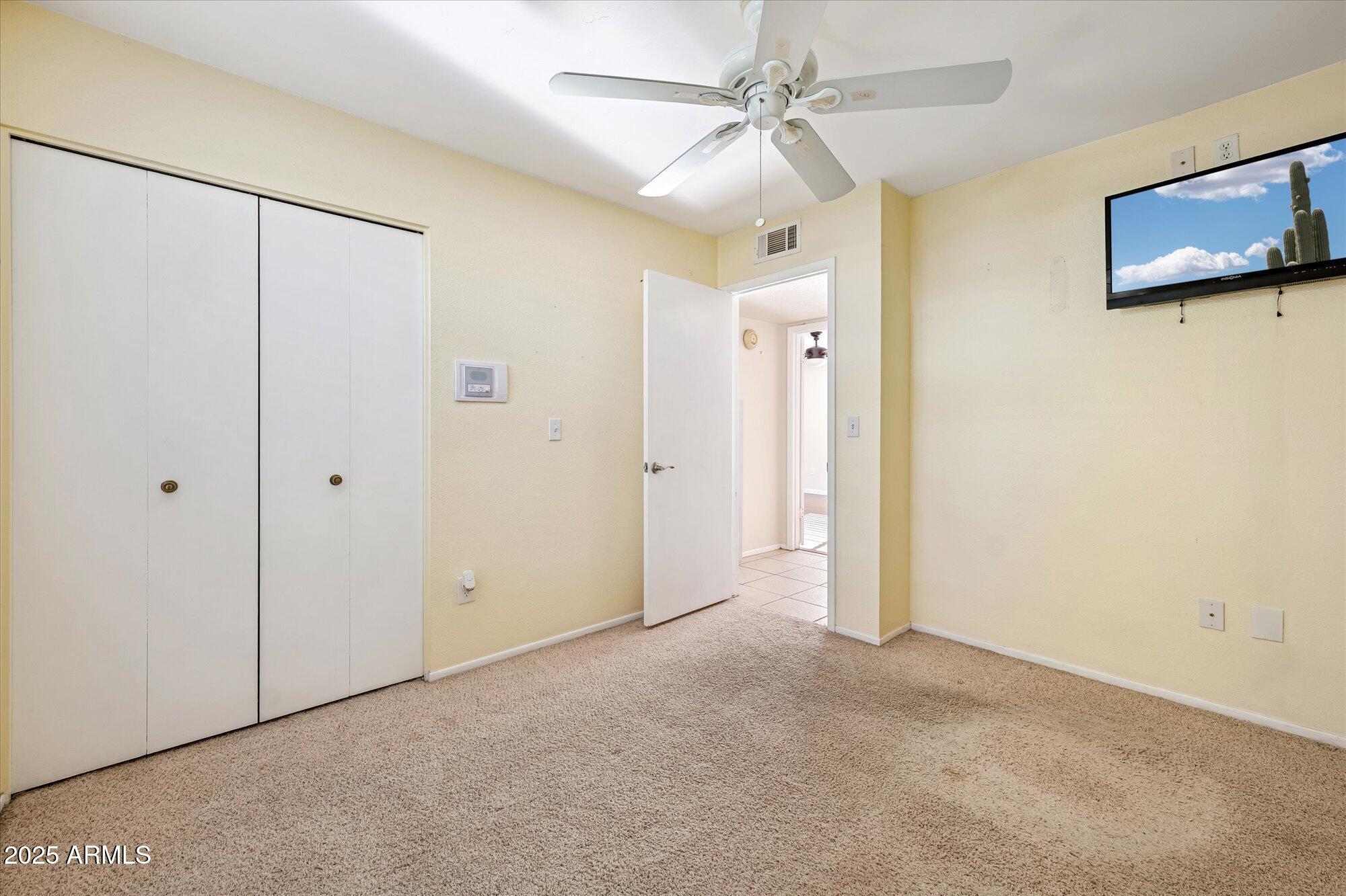 6833 E FLOSSMOOR Avenue