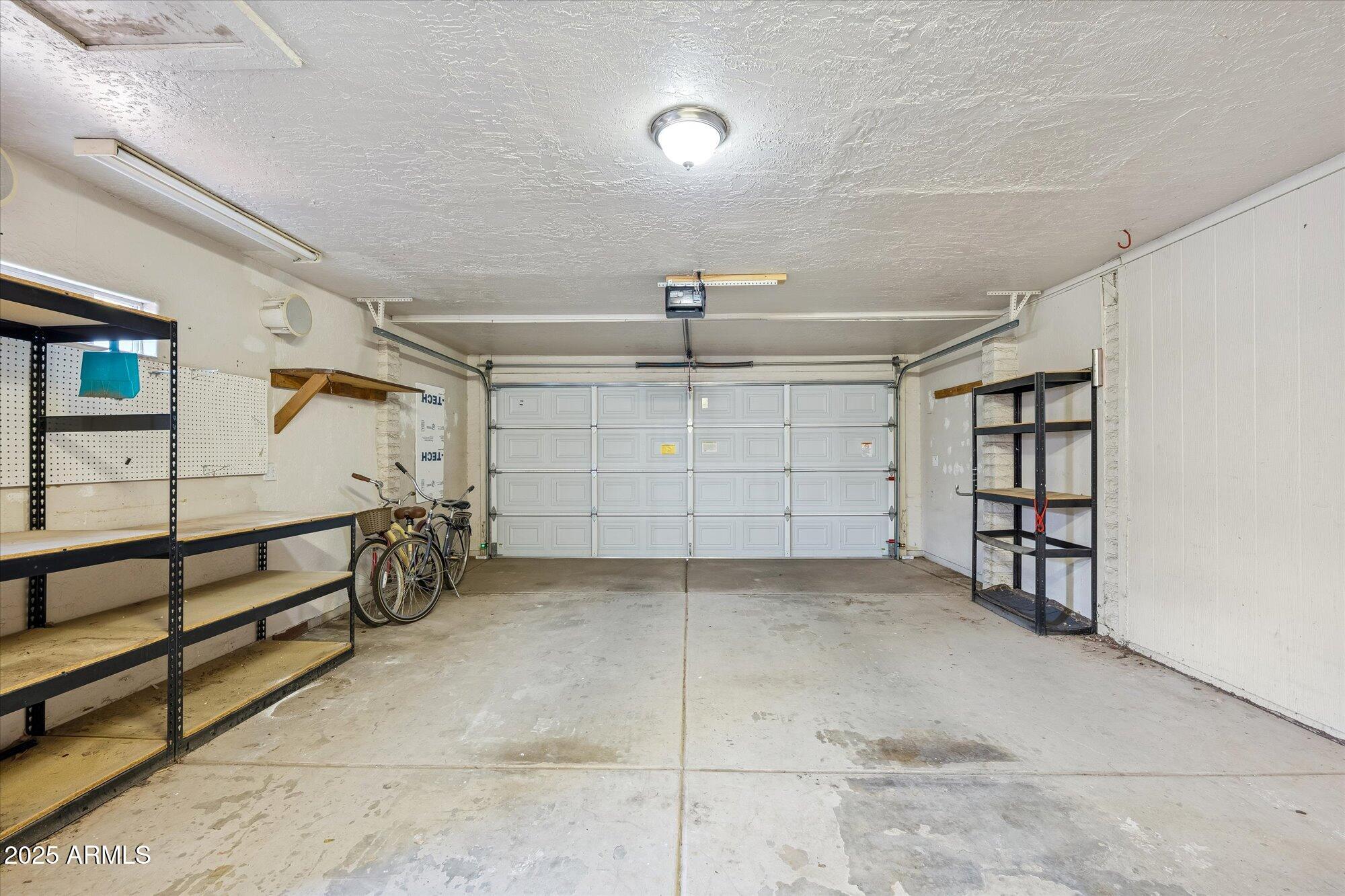 6833 E FLOSSMOOR Avenue