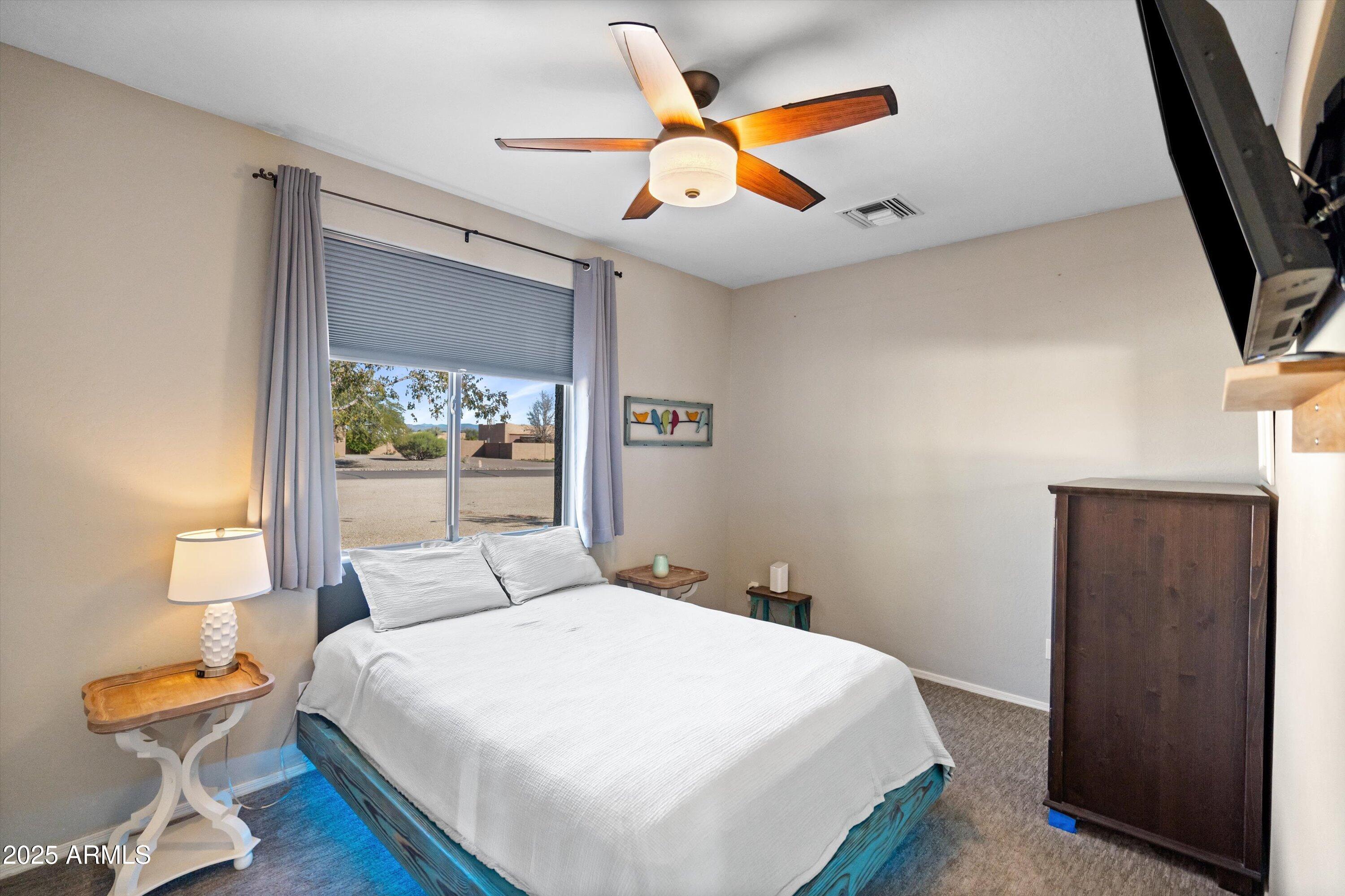 24909 W RED ROBIN Drive