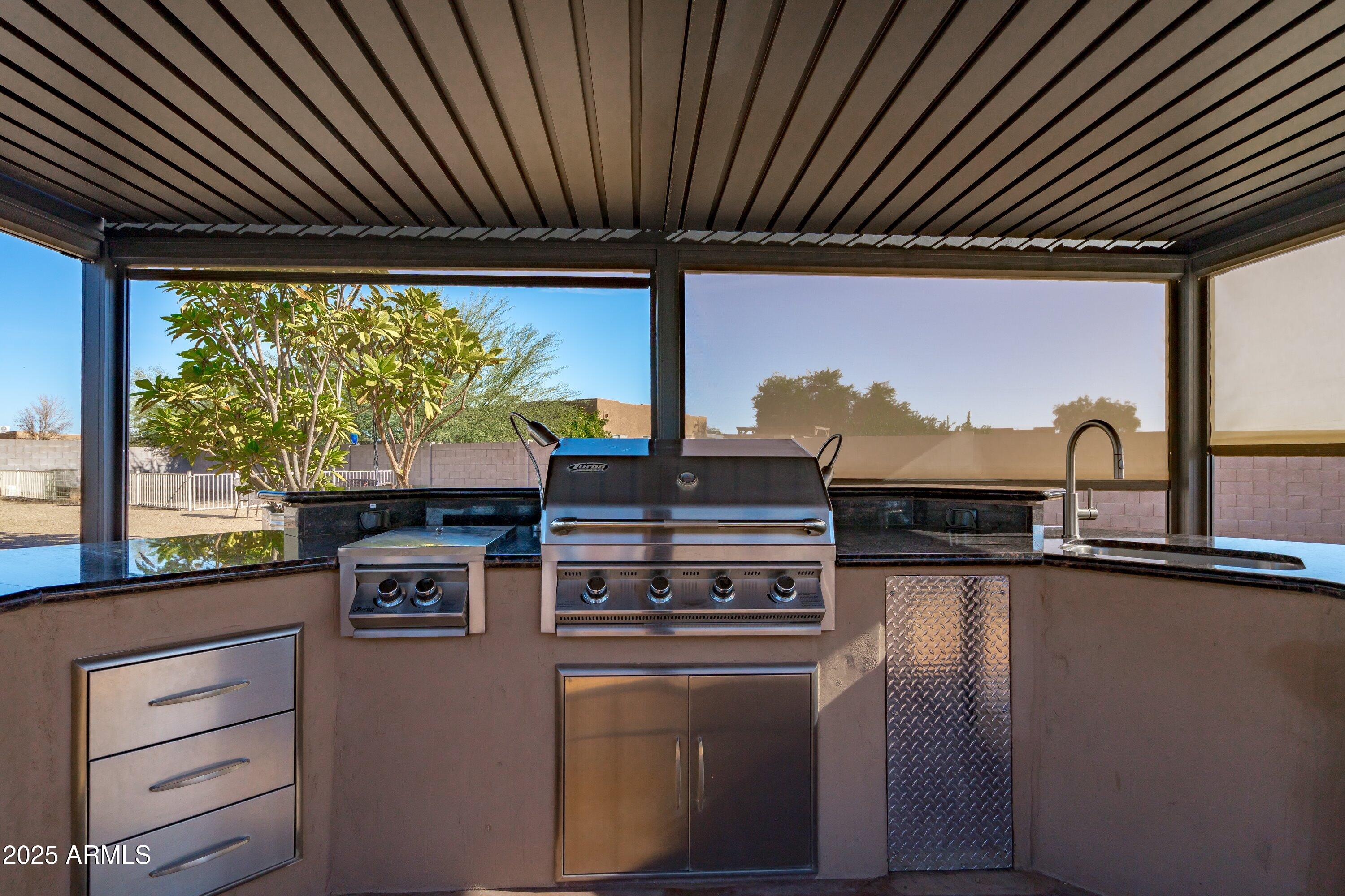 24909 W RED ROBIN Drive