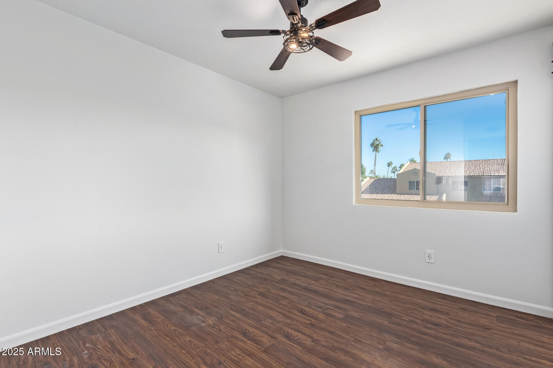 3511 E BASELINE Road 1140