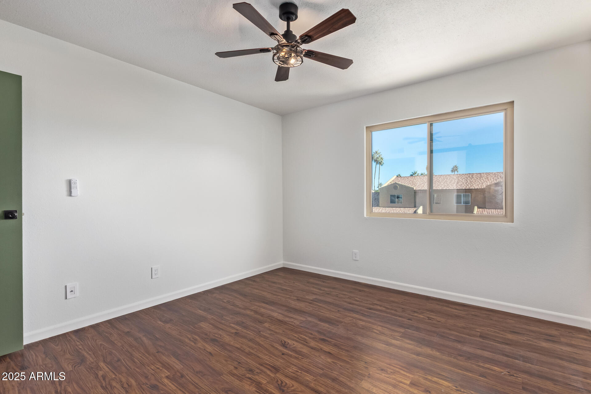 3511 E BASELINE Road 1140