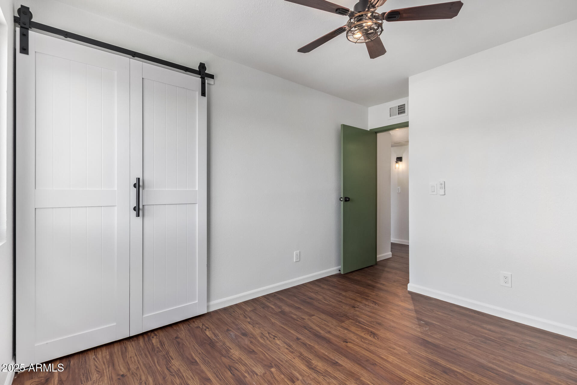 3511 E BASELINE Road 1140