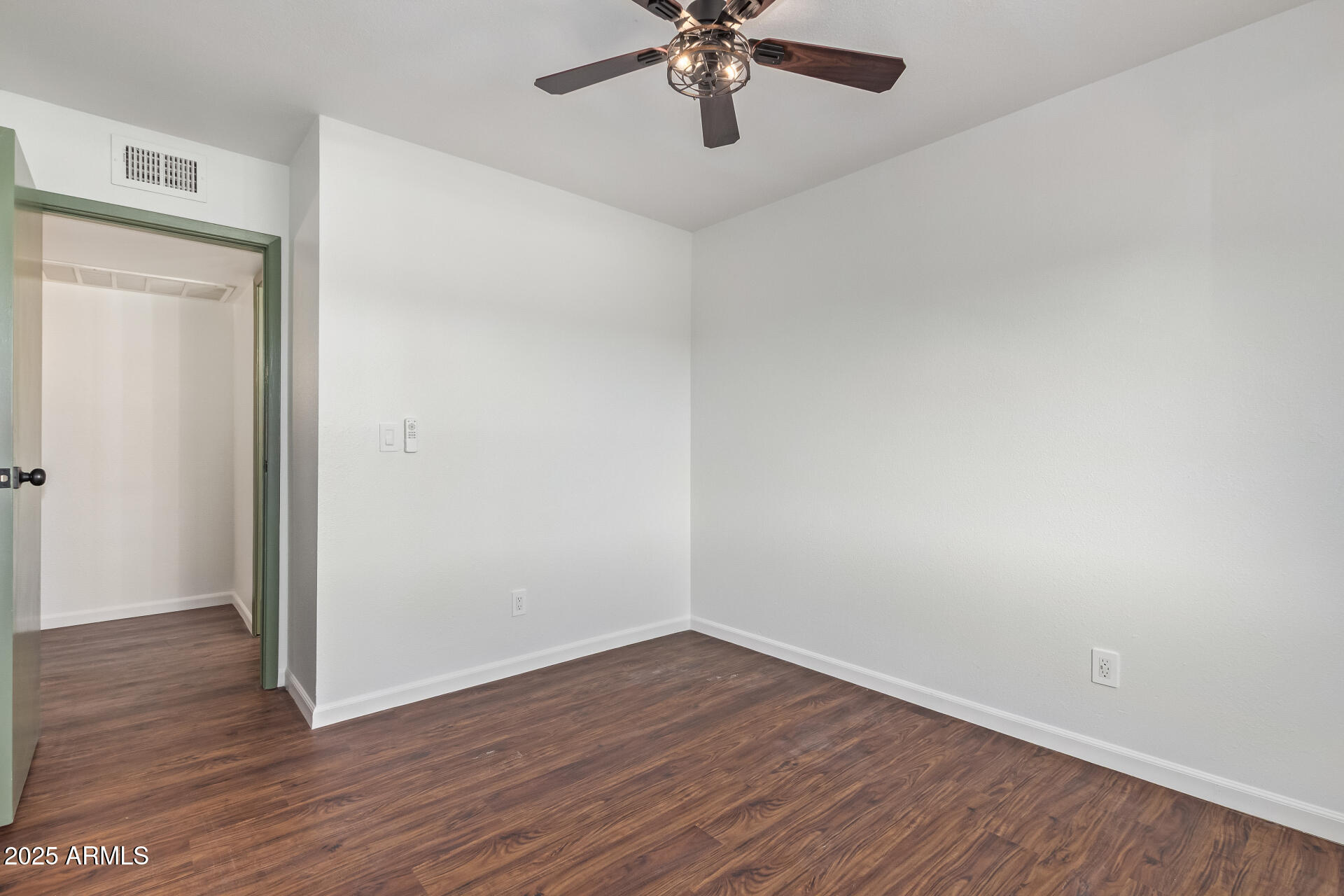 3511 E BASELINE Road 1140