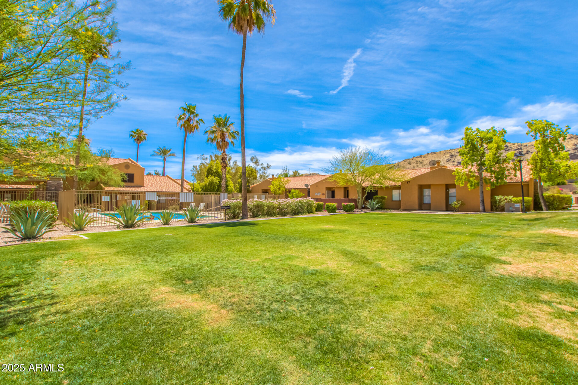 3511 E BASELINE Road 1140