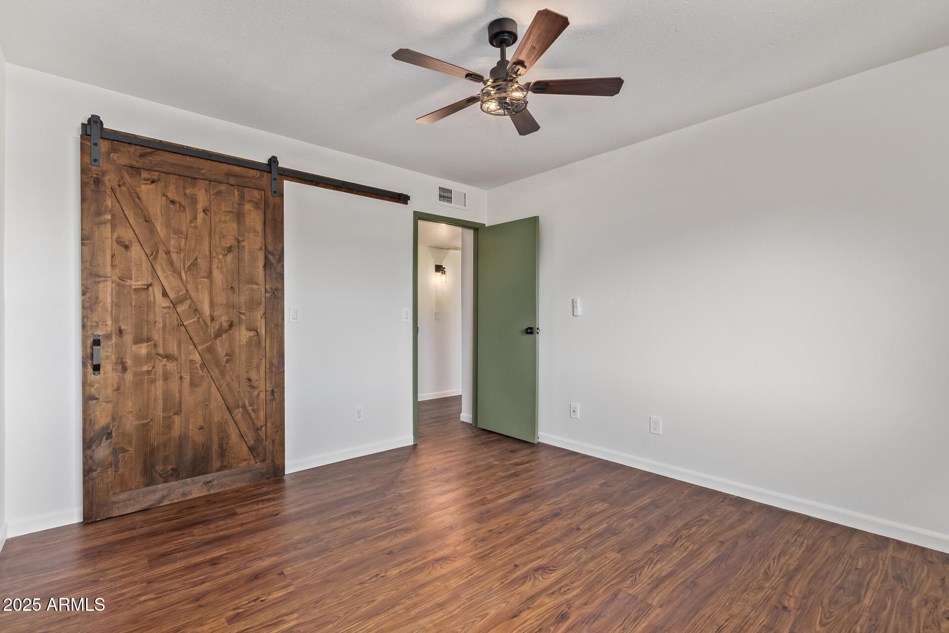 3511 E BASELINE Road 1140