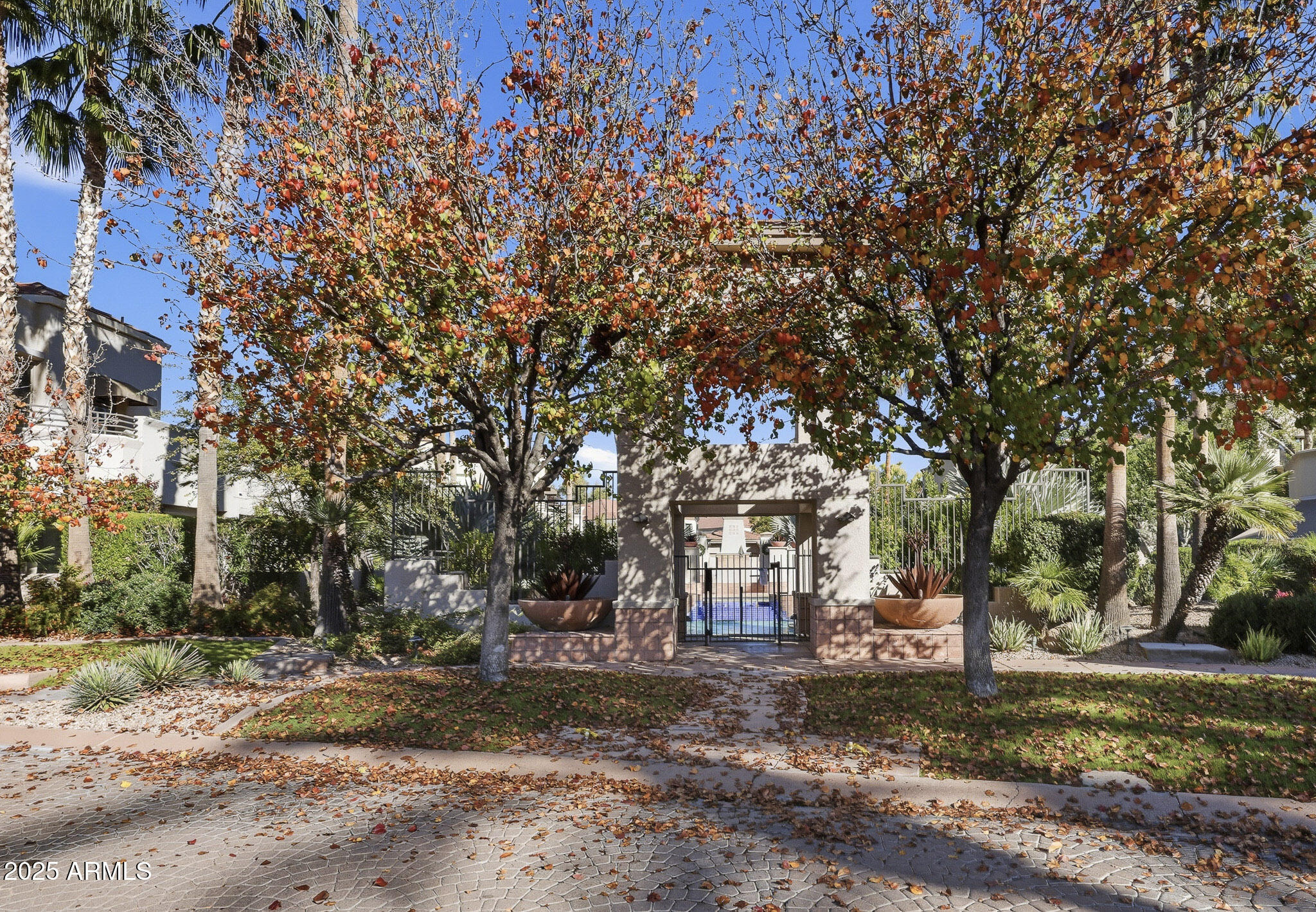 8989 N GAINEY CENTER Drive 149