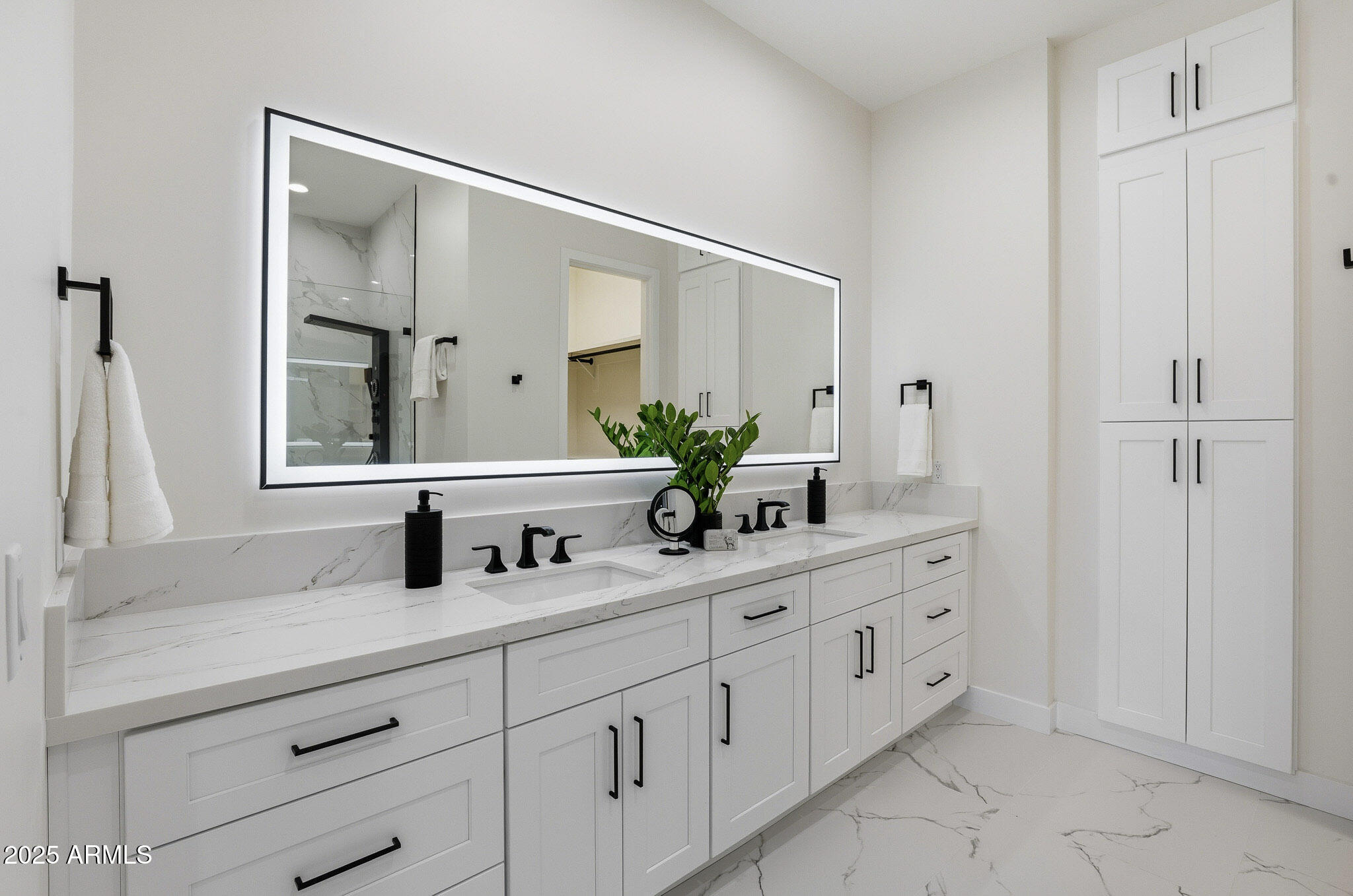 8989 N GAINEY CENTER Drive 149