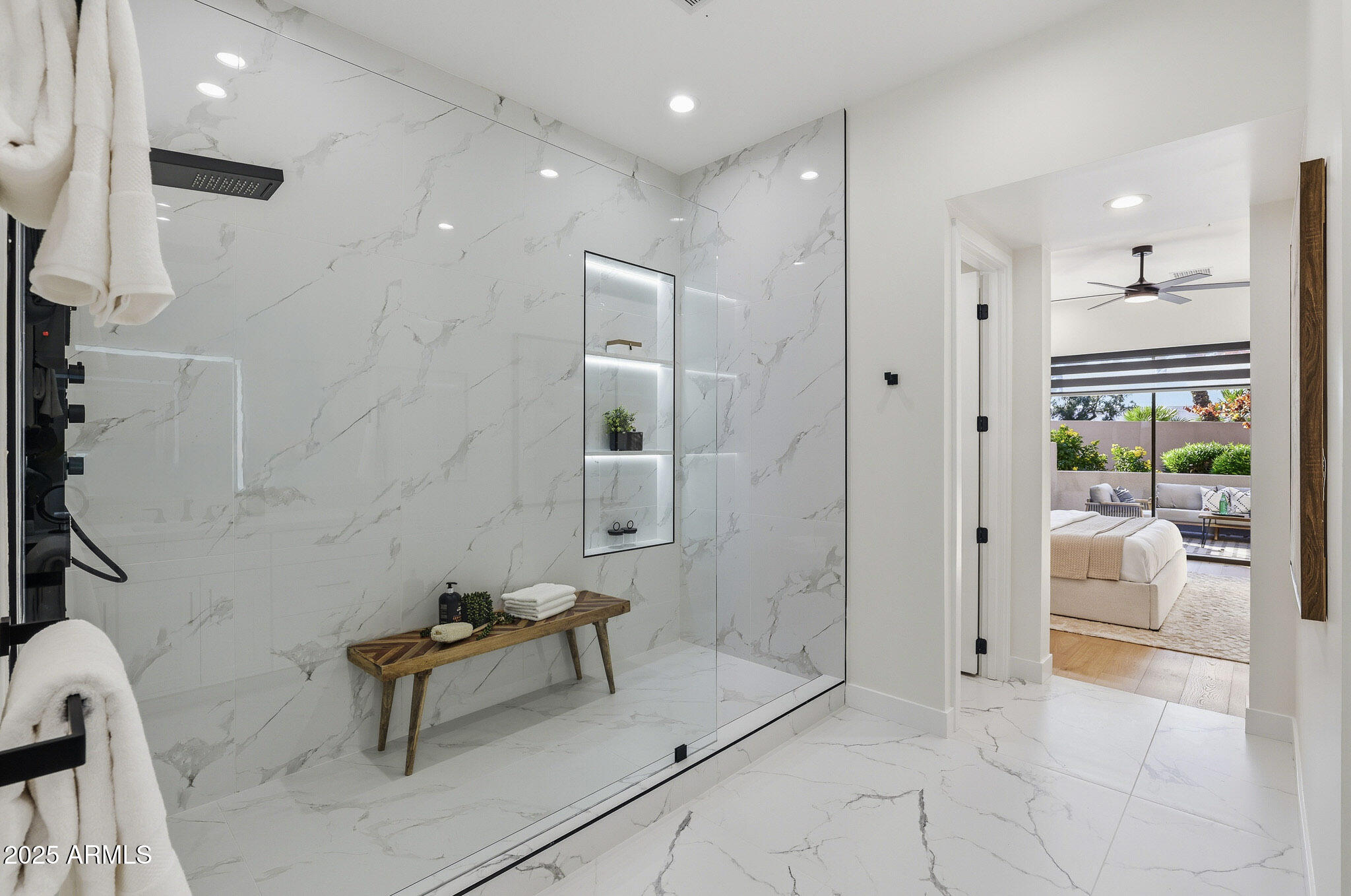 8989 N GAINEY CENTER Drive 149