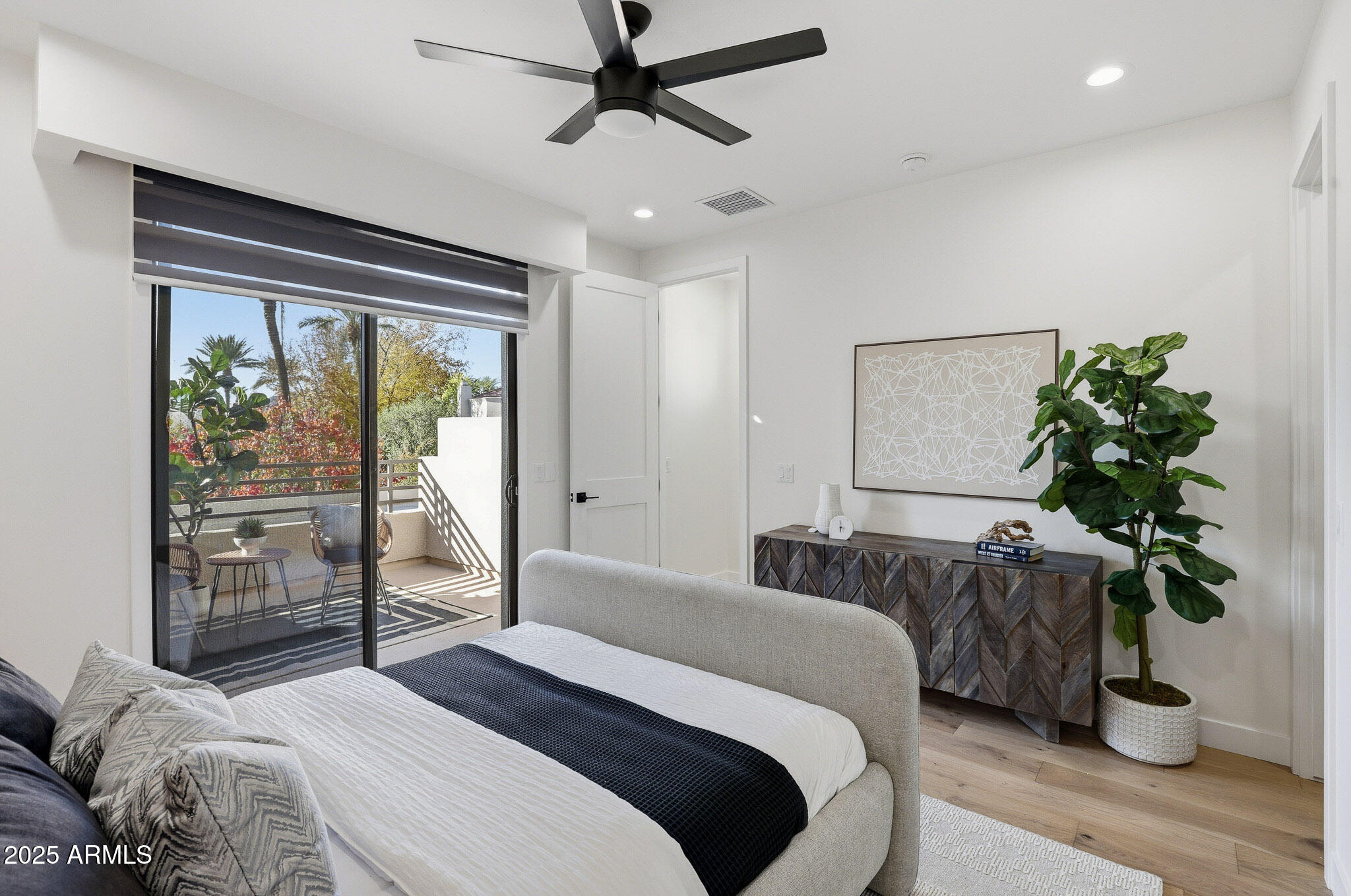 8989 N GAINEY CENTER Drive 149