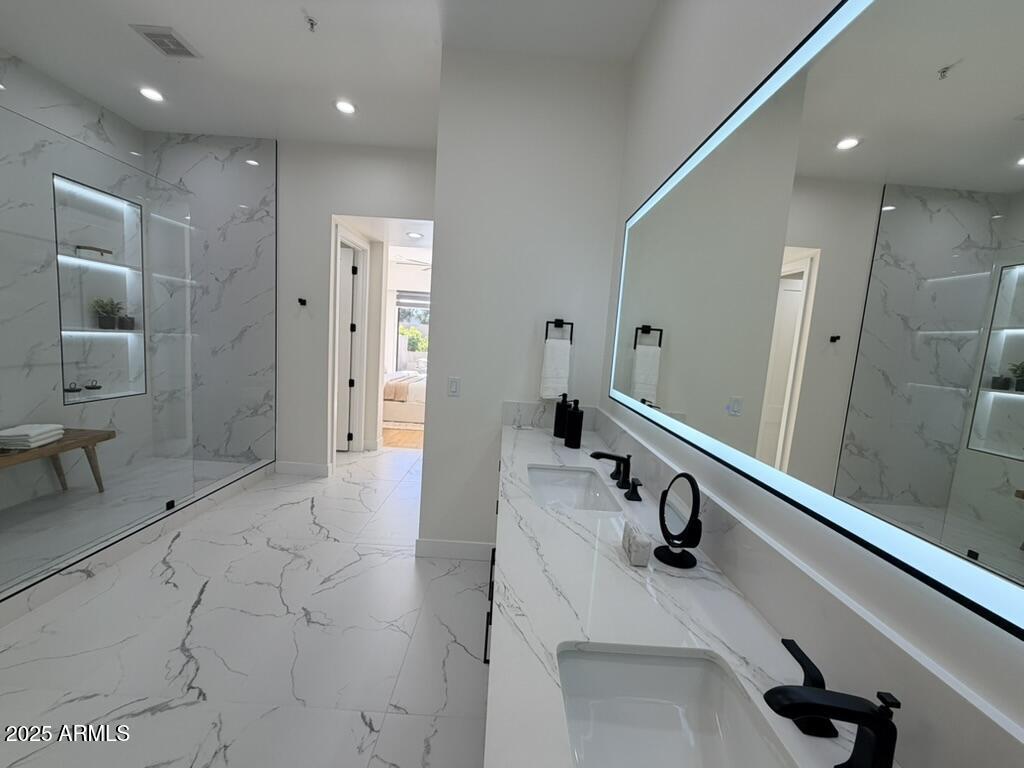 8989 N GAINEY CENTER Drive 149