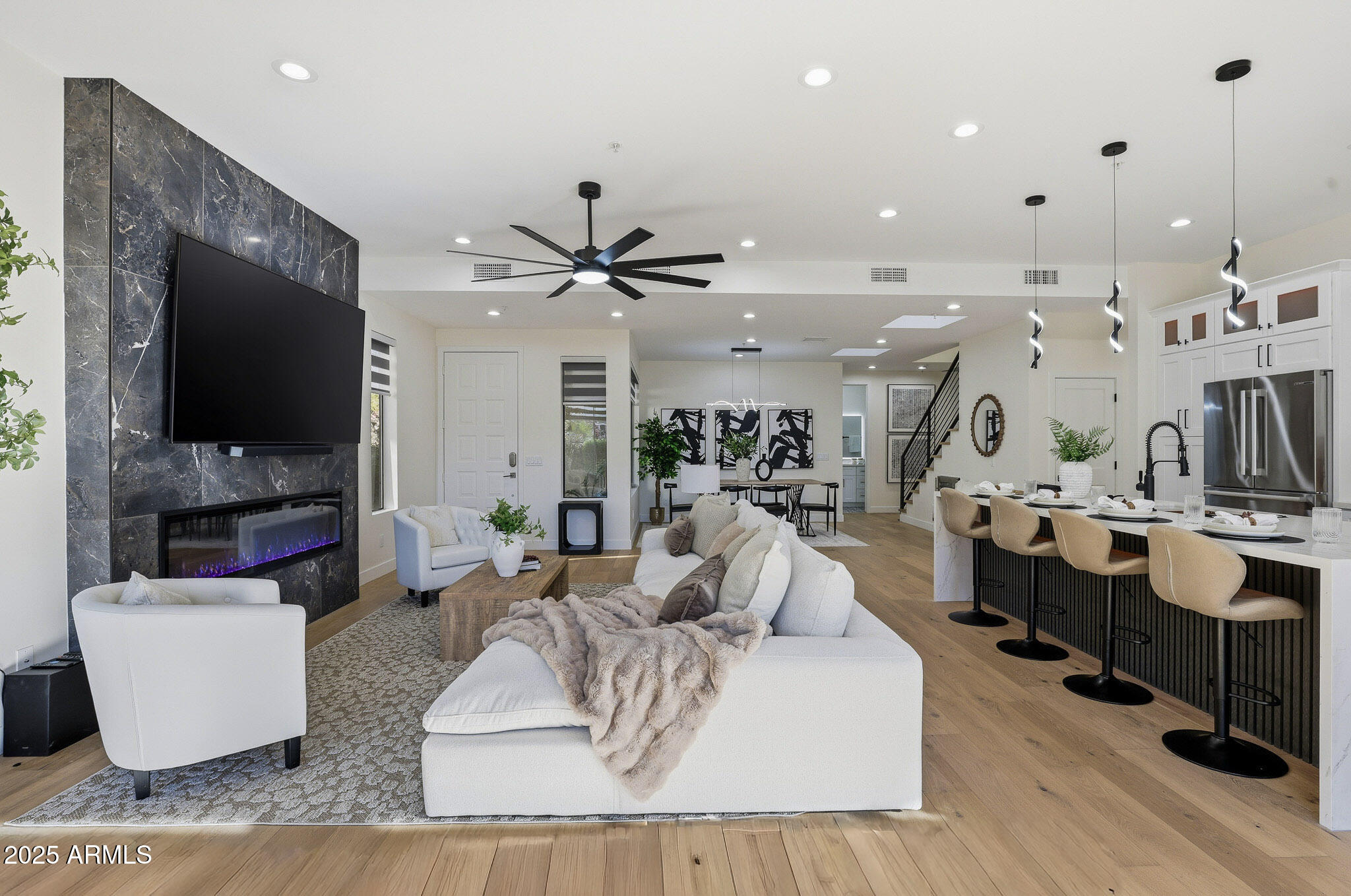 8989 N GAINEY CENTER Drive 149