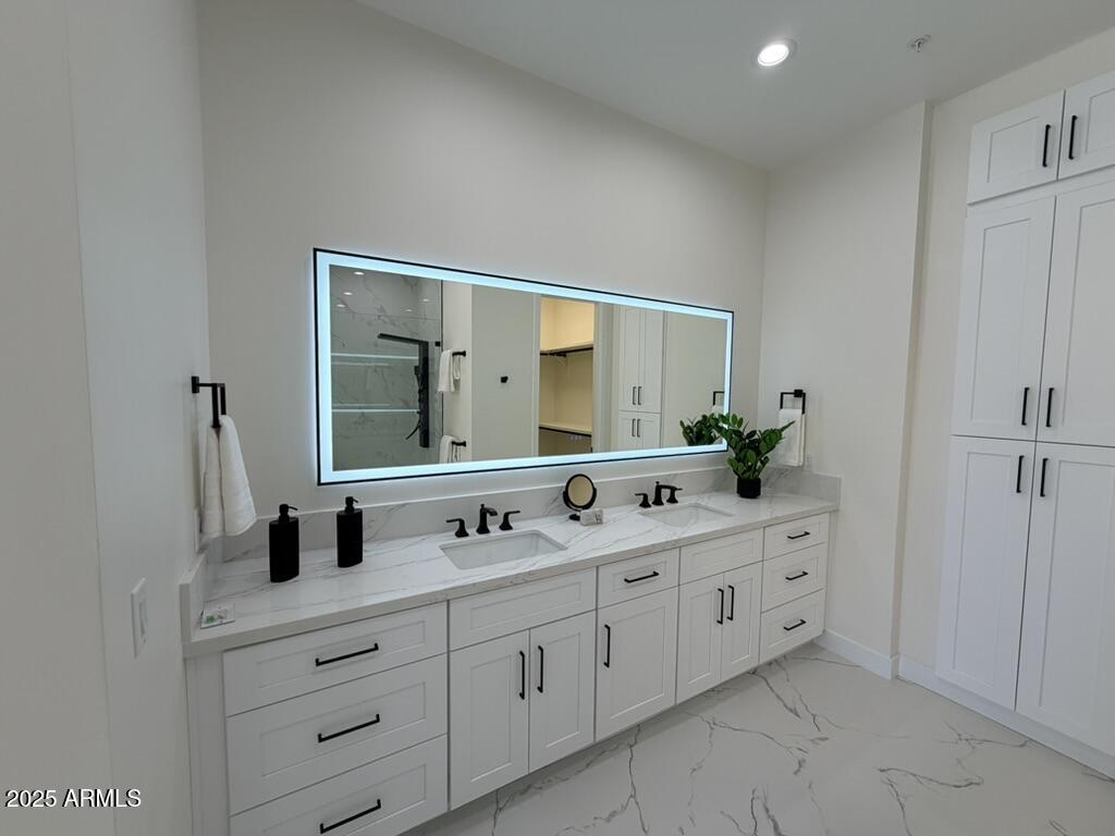 8989 N GAINEY CENTER Drive 149