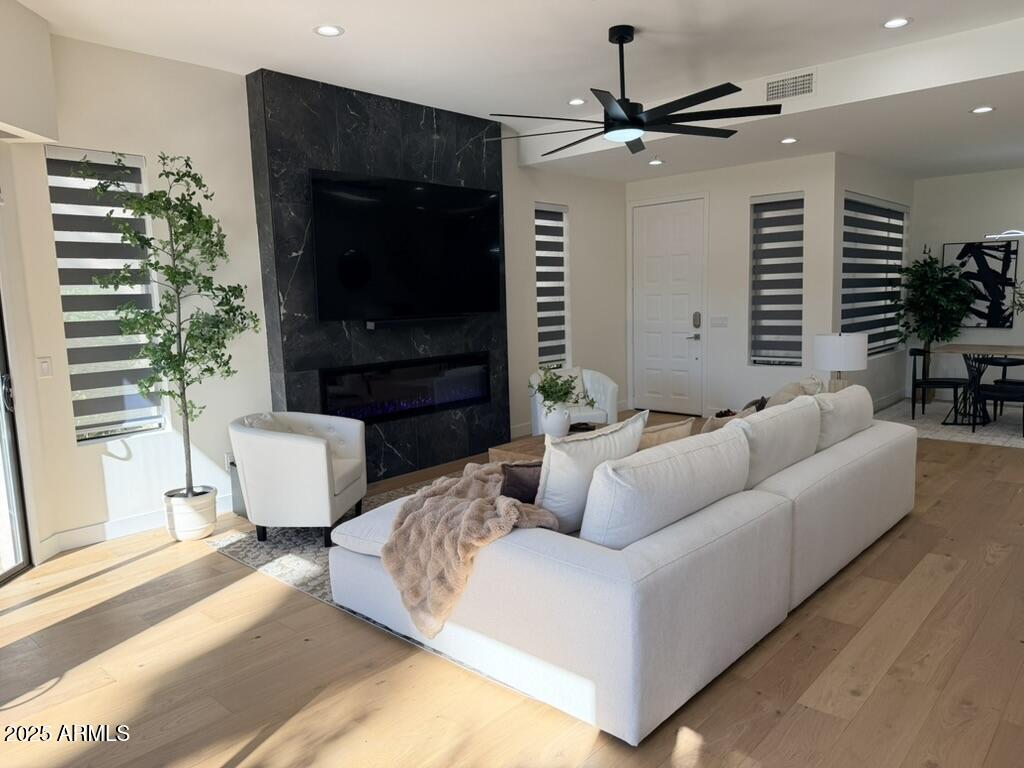 8989 N GAINEY CENTER Drive 149