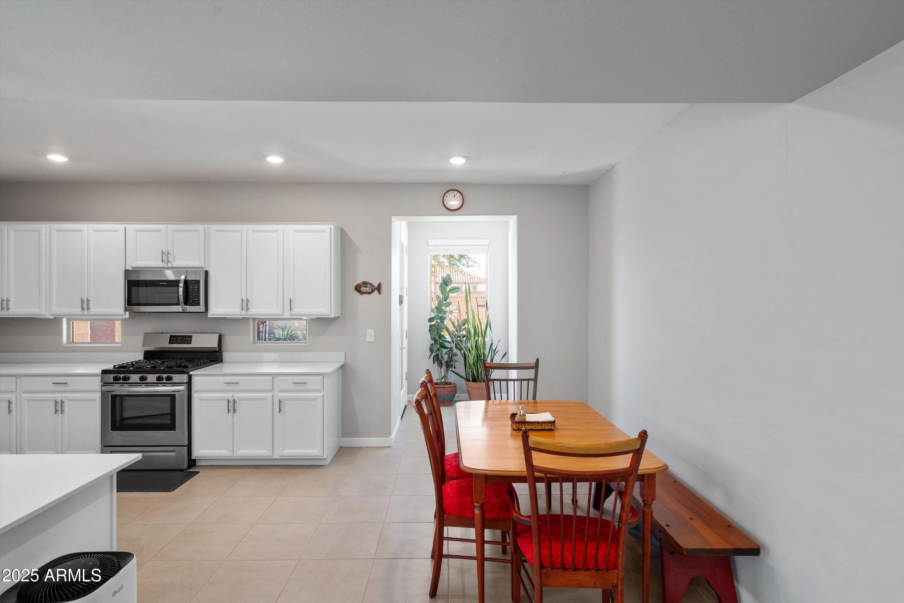 24294 N 166TH Avenue