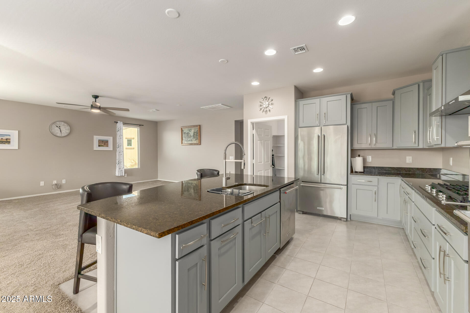 6113 W SANDPIPER Way