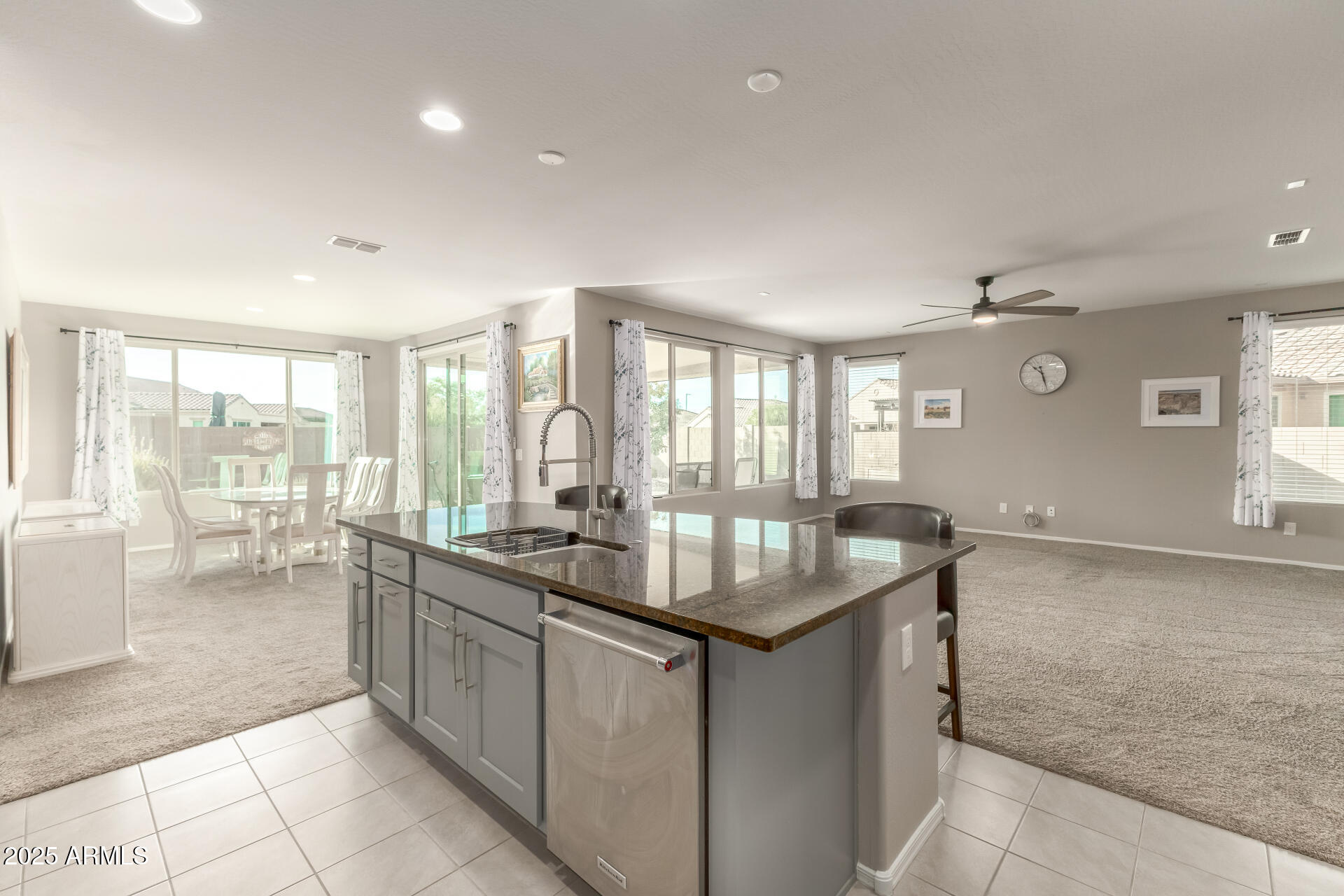 6113 W SANDPIPER Way