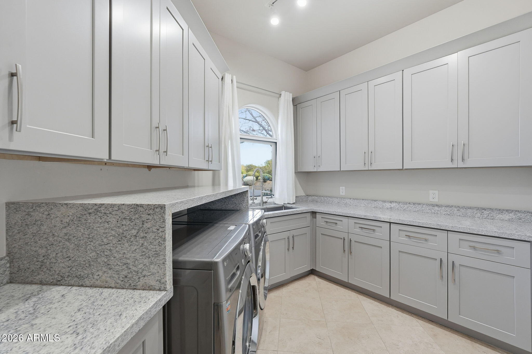 9525 E PINNACLE PEAK Road