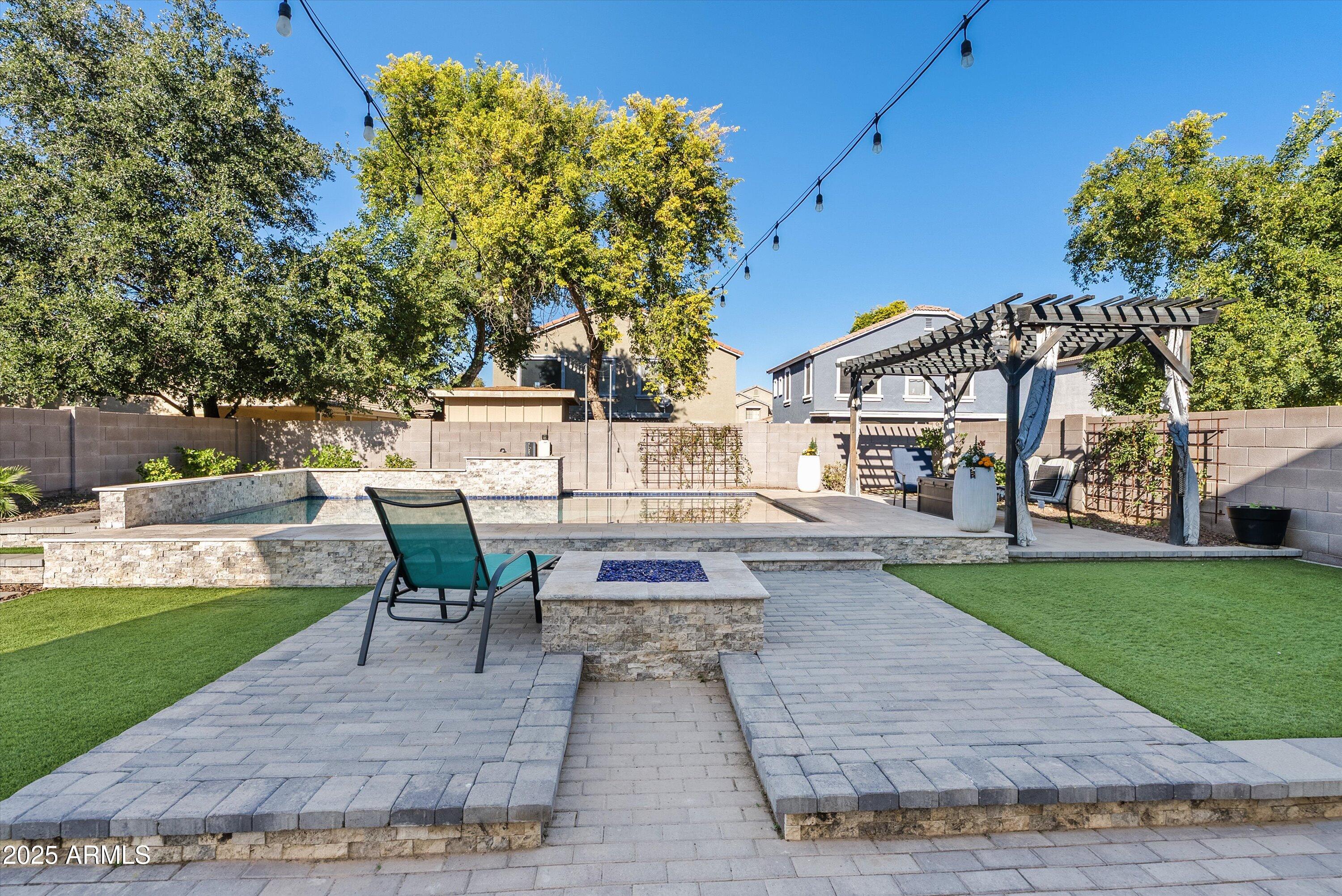 504 E ANASTASIA Street