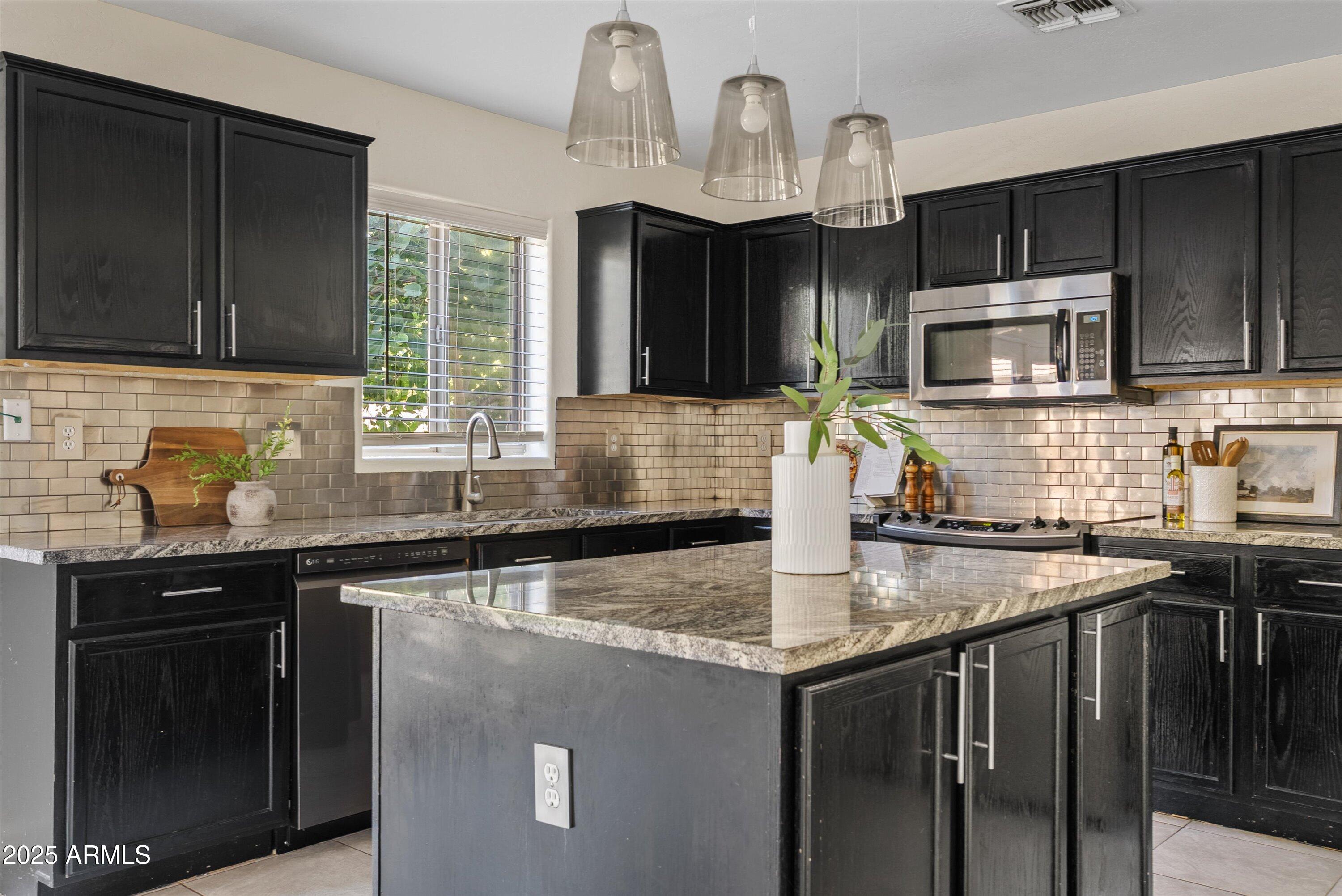 504 E ANASTASIA Street