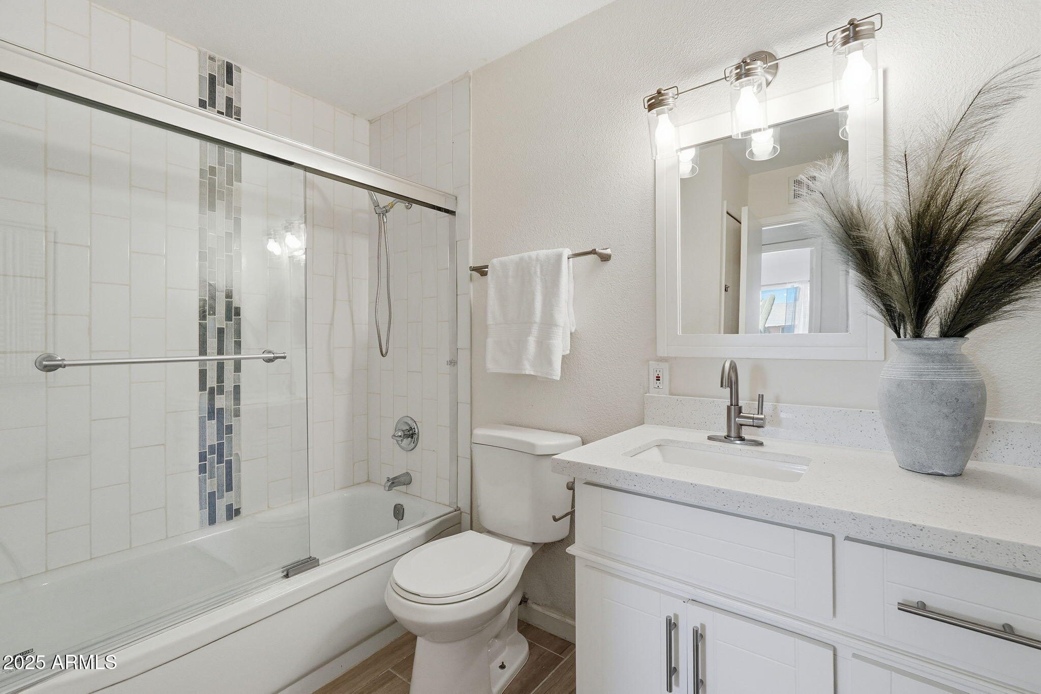 8725 E CORONADO Road