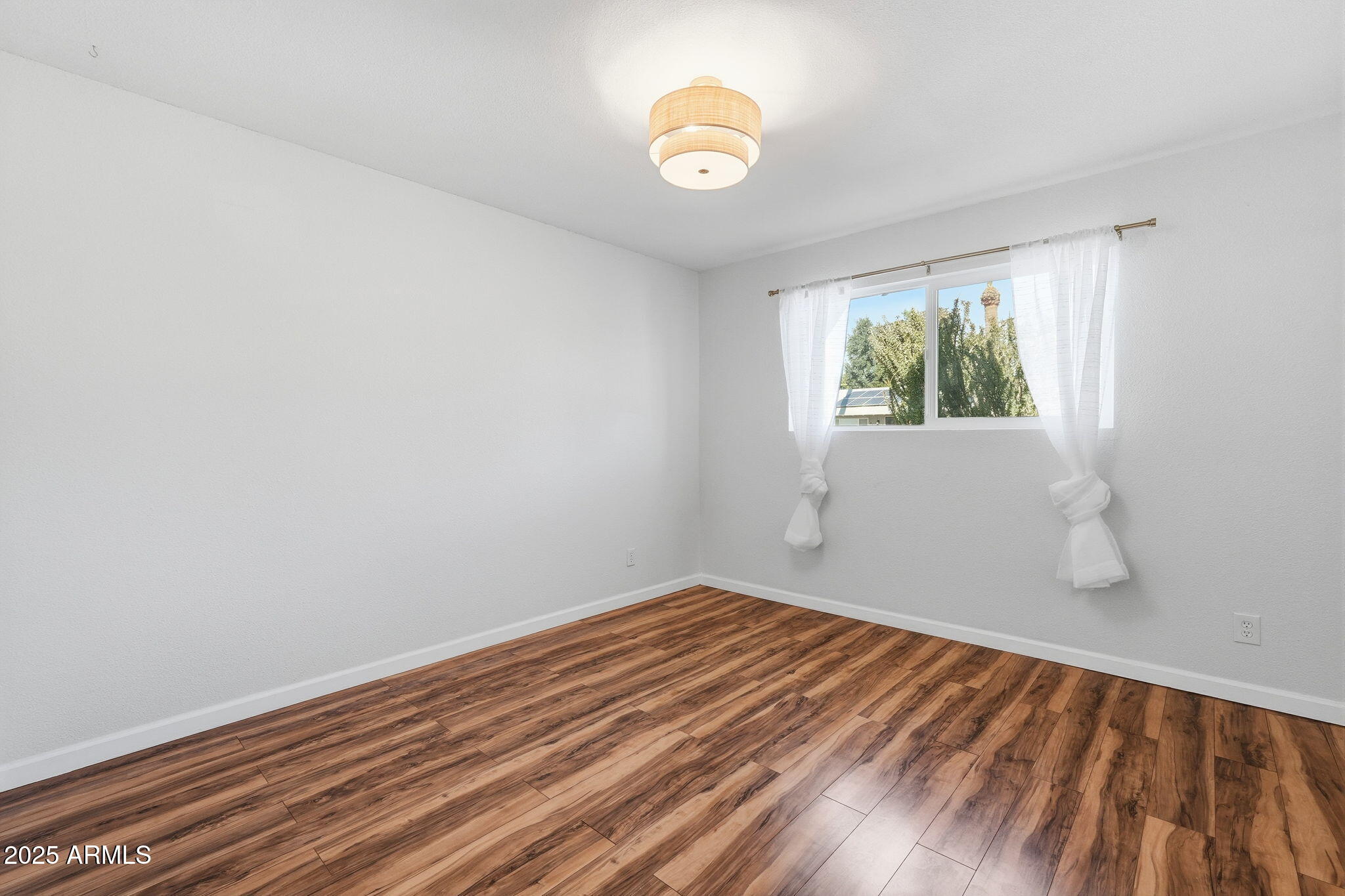 8725 E CORONADO Road