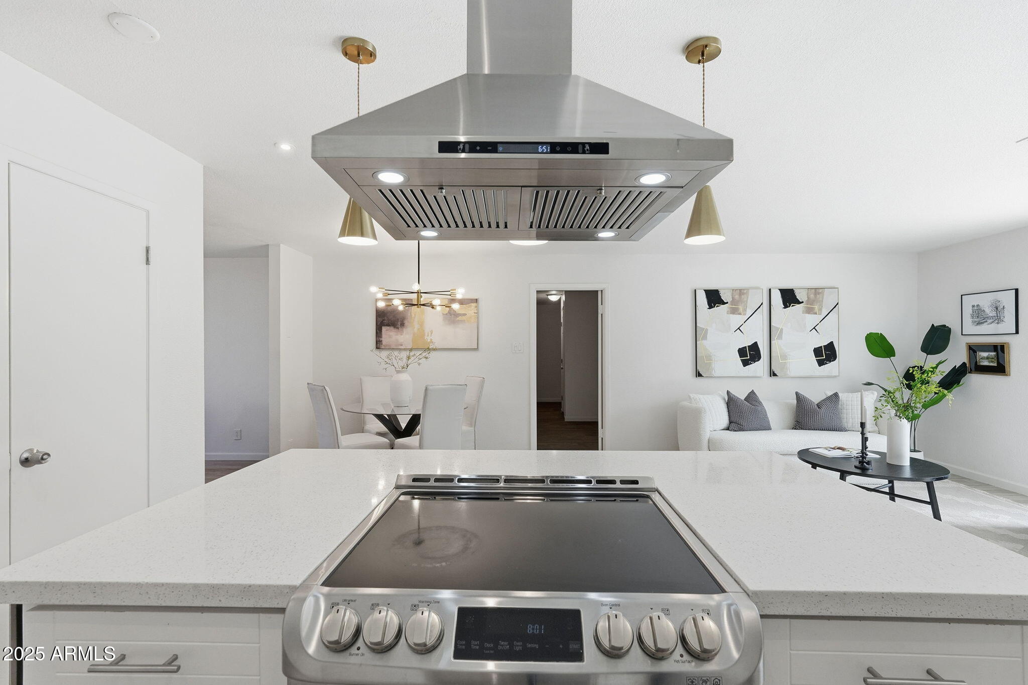 8725 E CORONADO Road