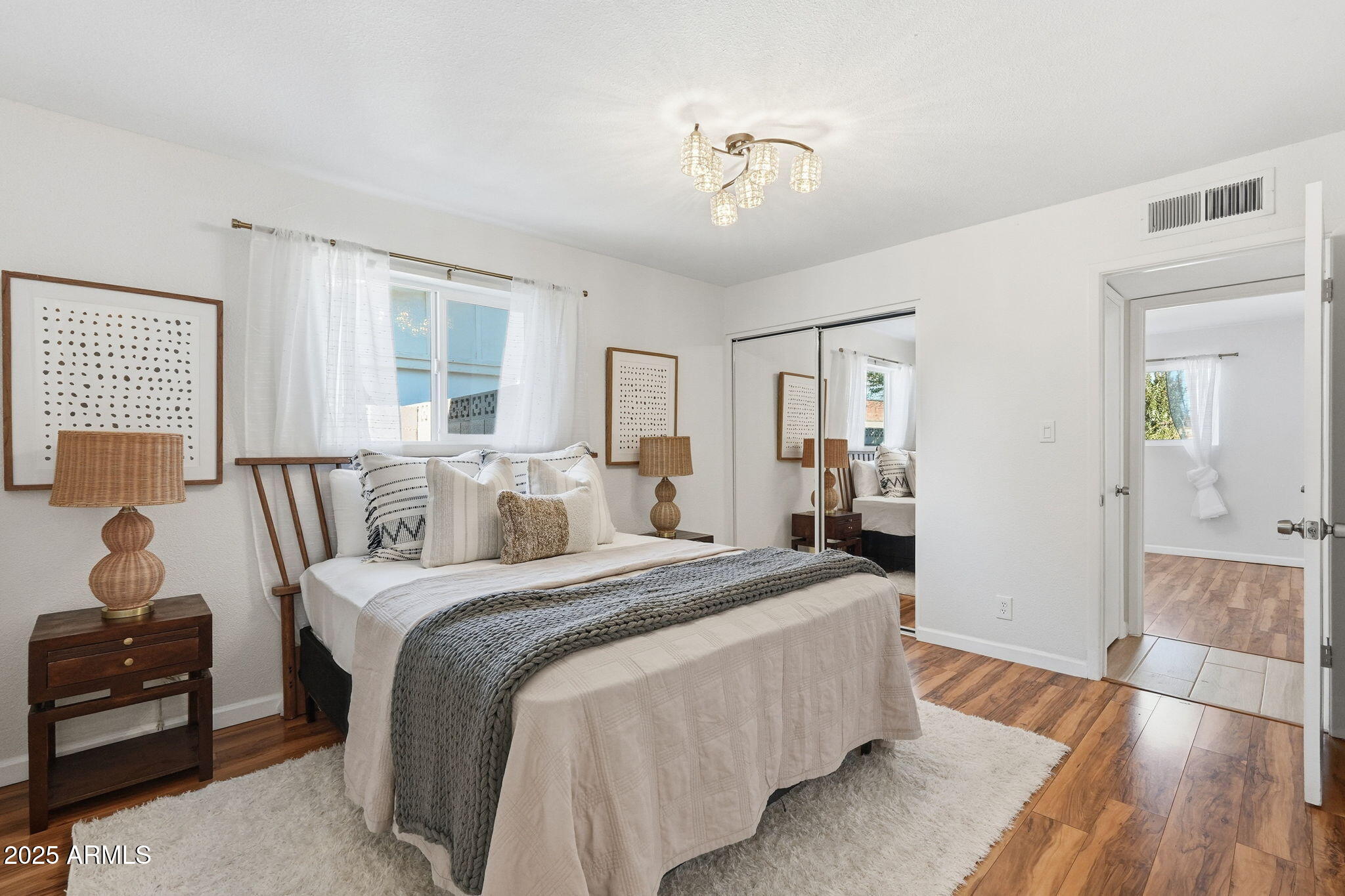 8725 E CORONADO Road