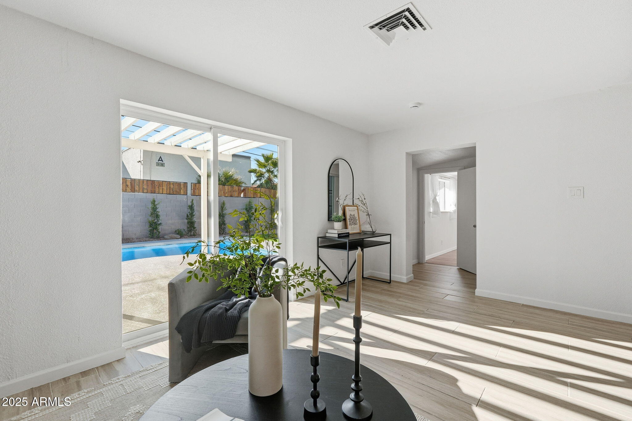 8725 E CORONADO Road