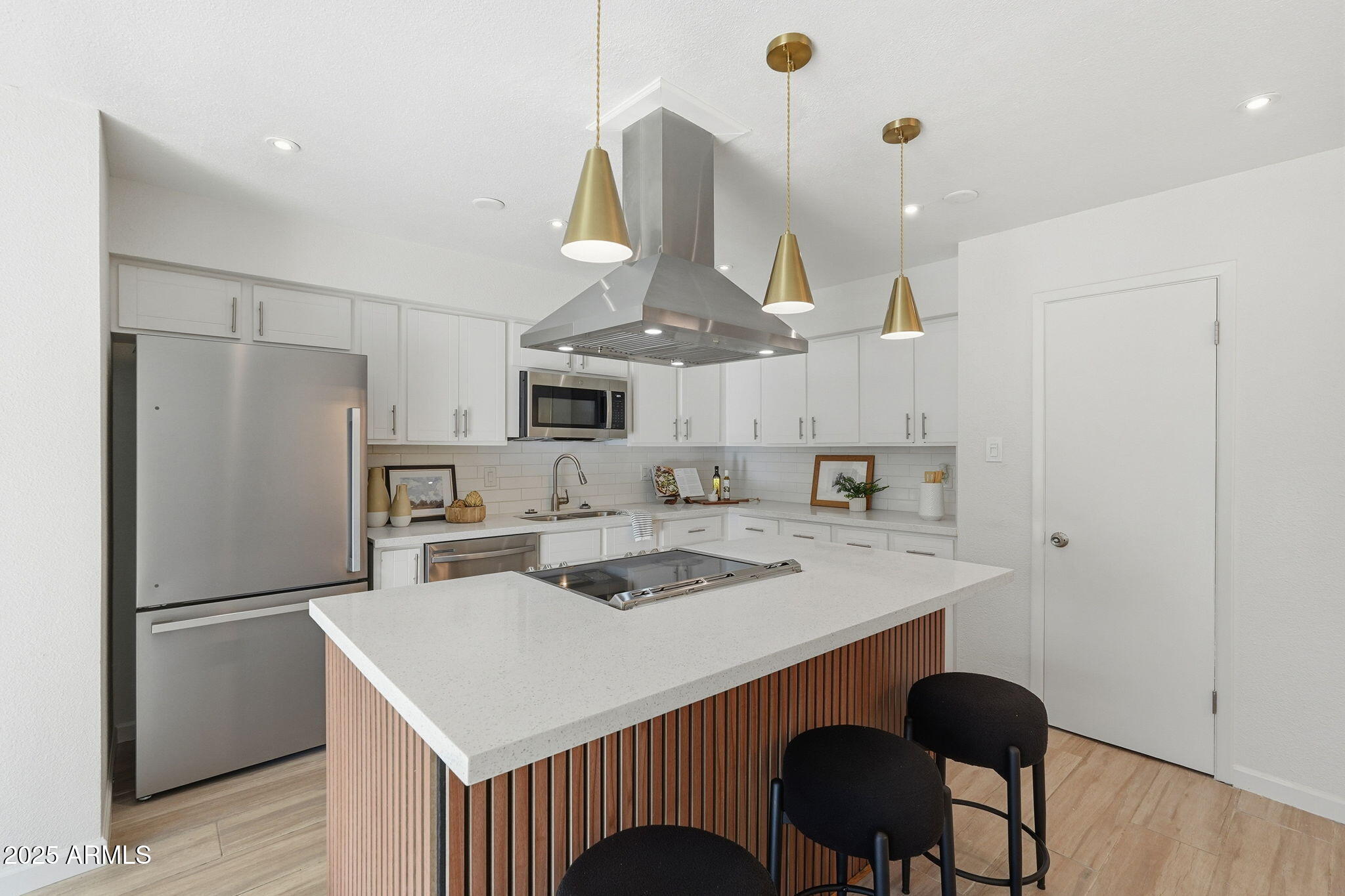 8725 E CORONADO Road