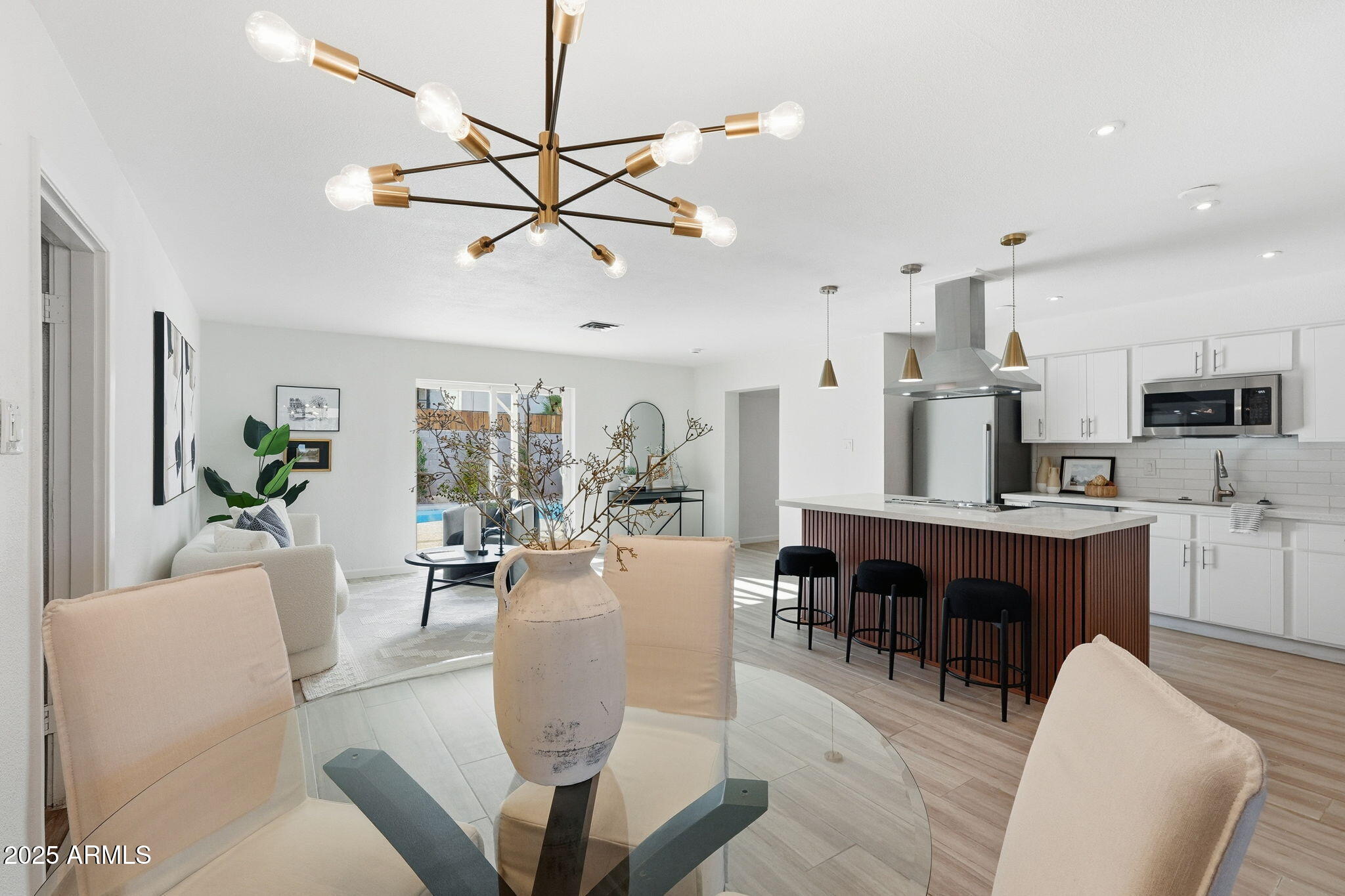 8725 E CORONADO Road