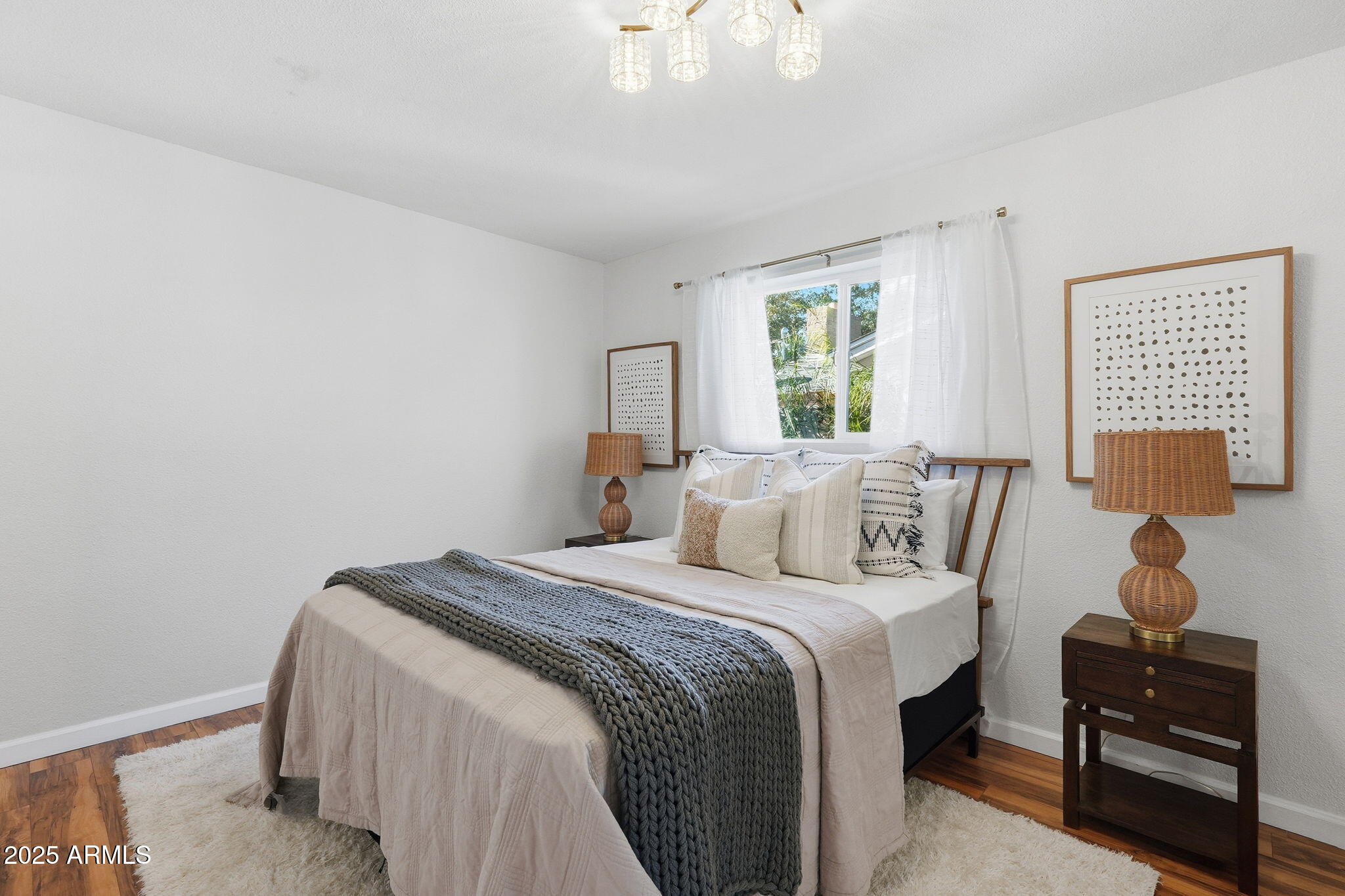 8725 E CORONADO Road