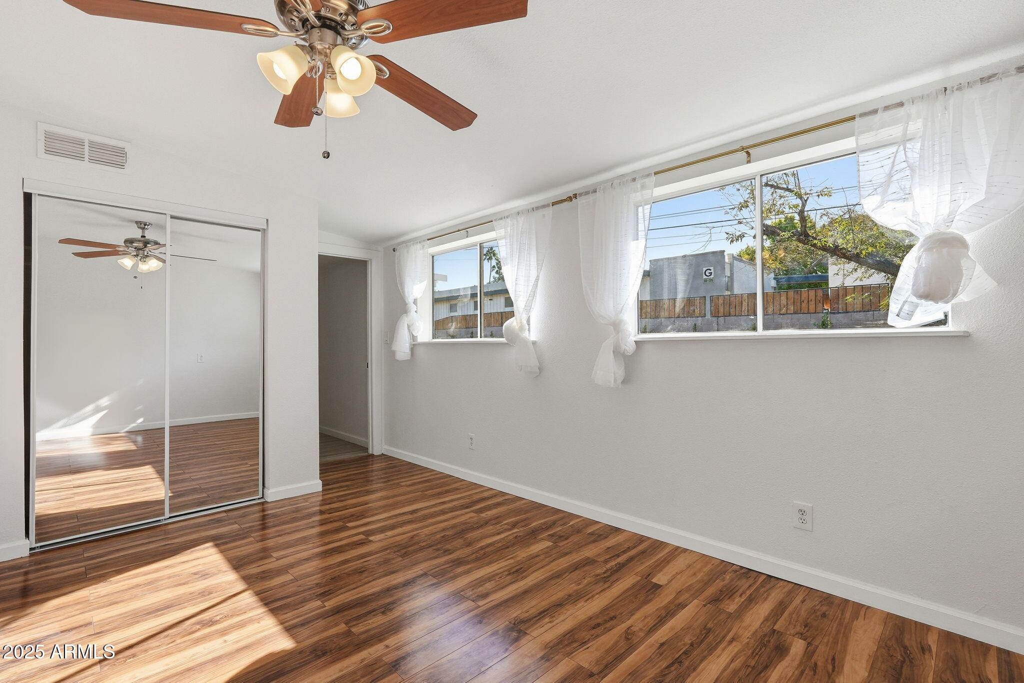 8725 E CORONADO Road