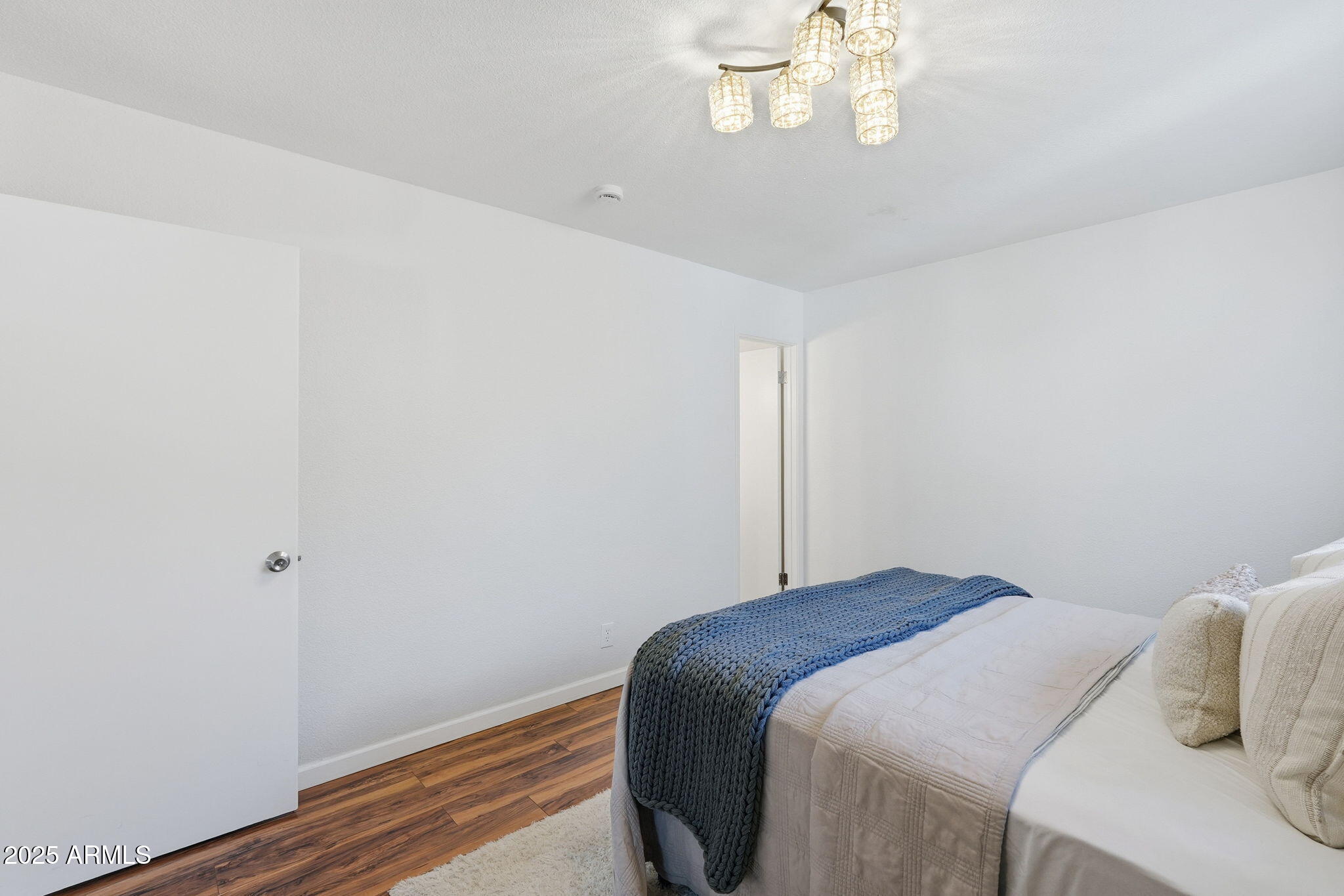 8725 E CORONADO Road