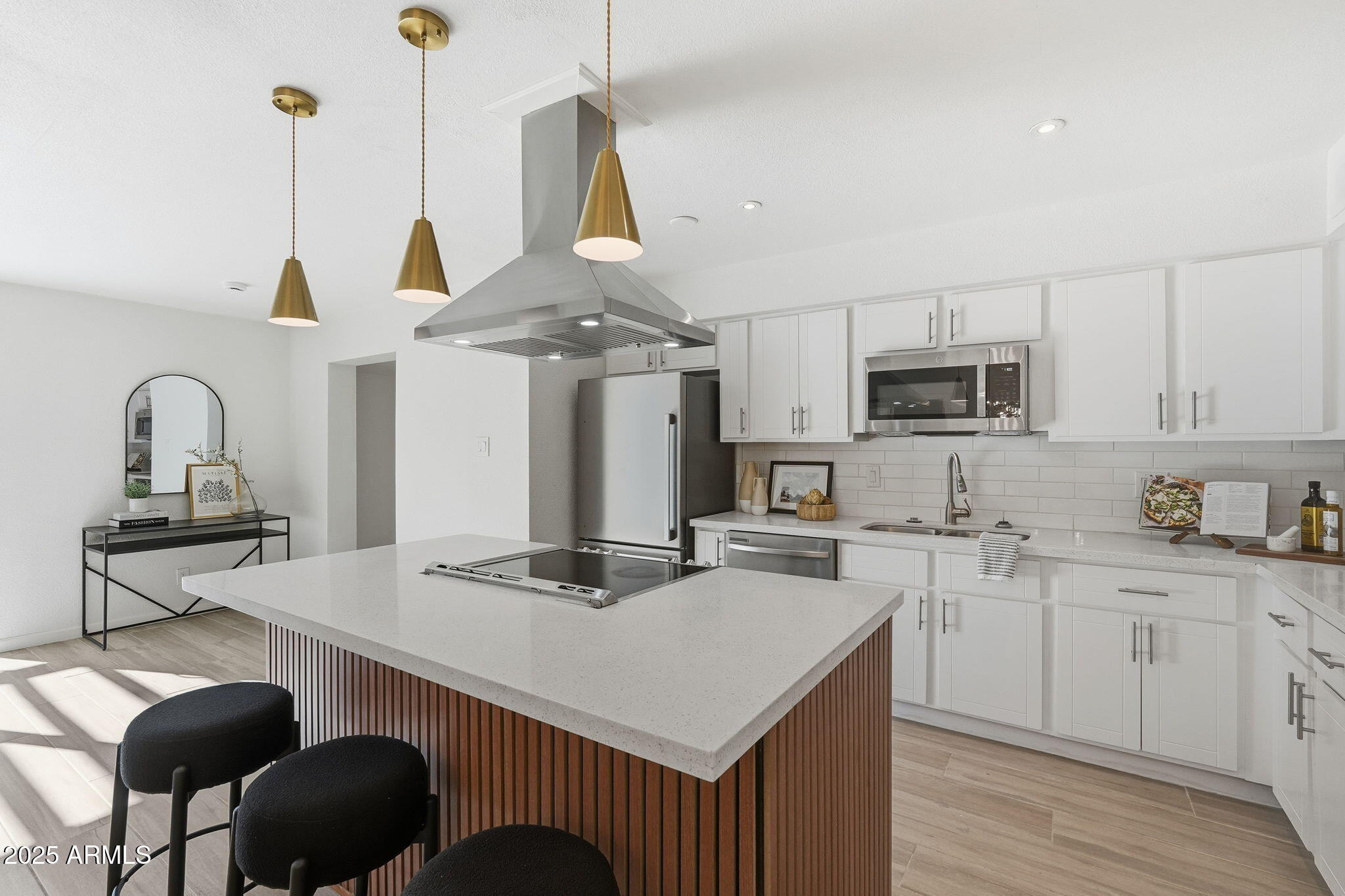 8725 E CORONADO Road