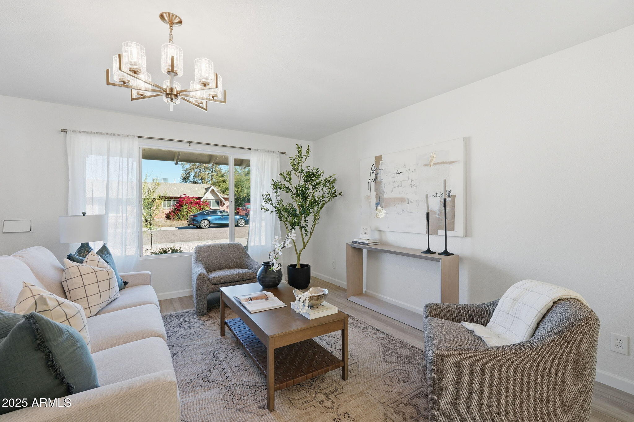 8725 E CORONADO Road