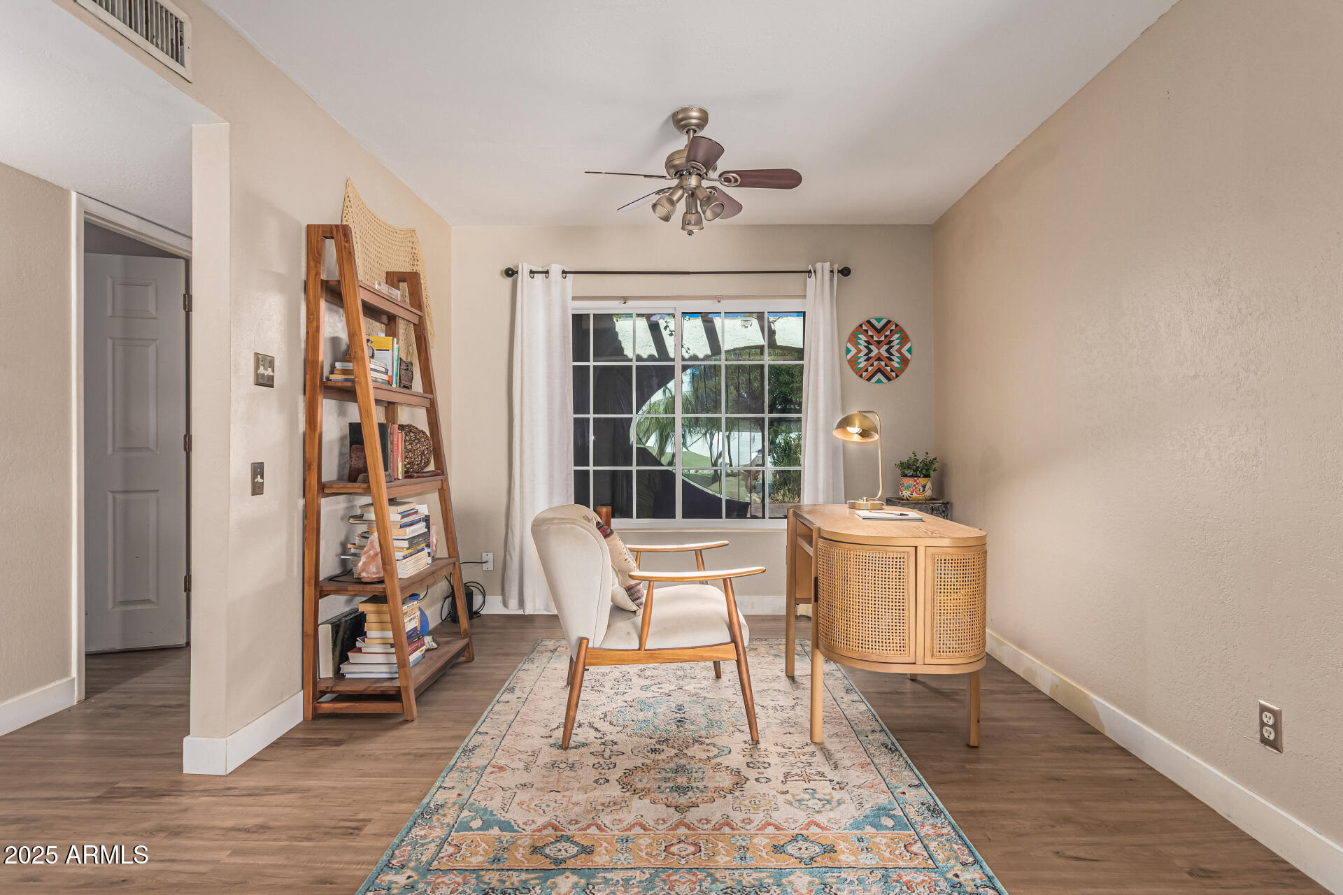 959 E LOBSTER TRAP Lane