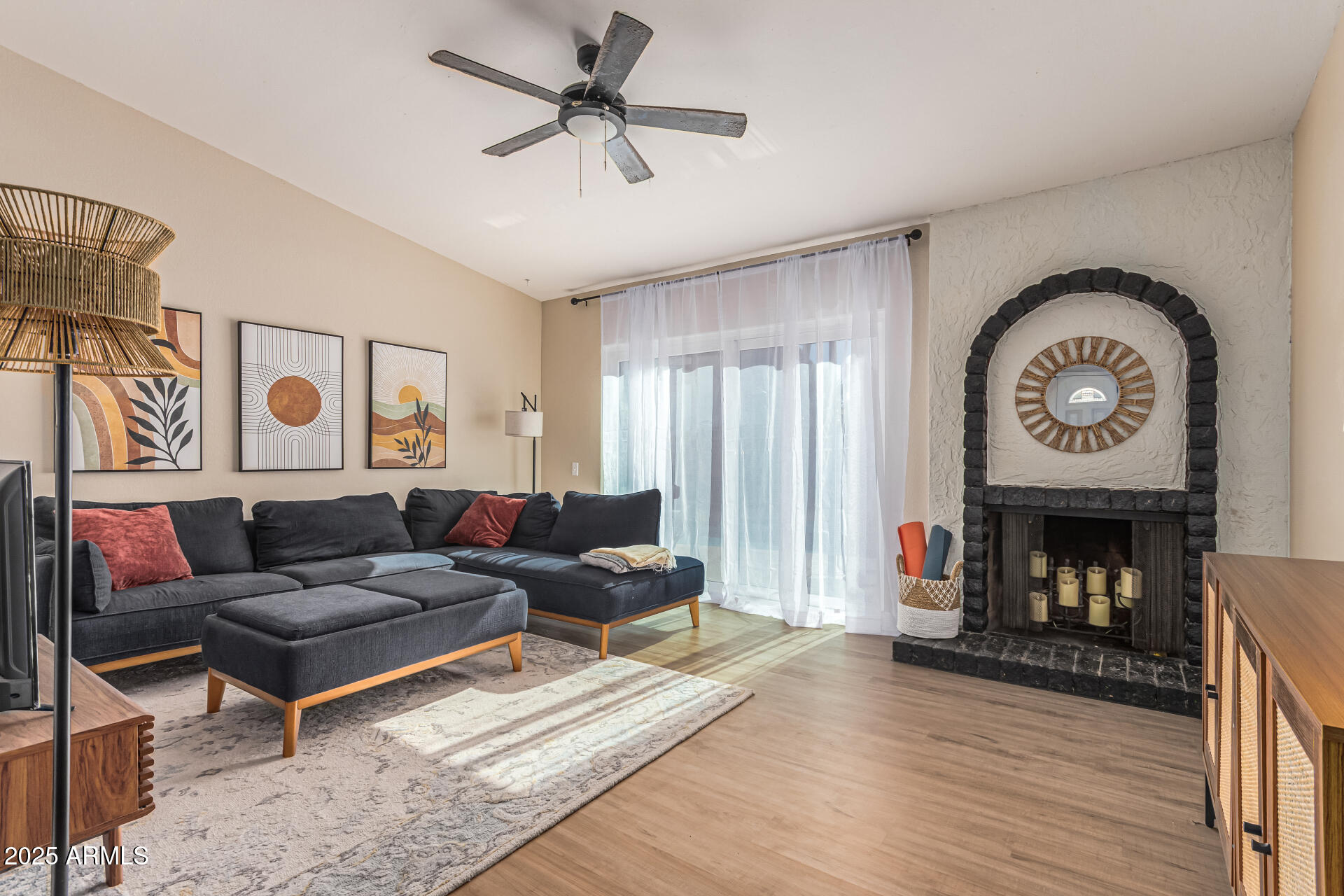 959 E LOBSTER TRAP Lane